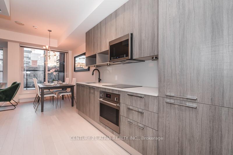 Photo 5 of Unit 404, 501 Adelaide Street, Toronto, Waterfront Communities — HOMEH