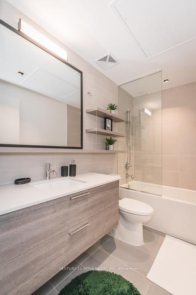 Photo 8 of Unit 404, 501 Adelaide Street, Toronto, Waterfront Communities — HOMEH