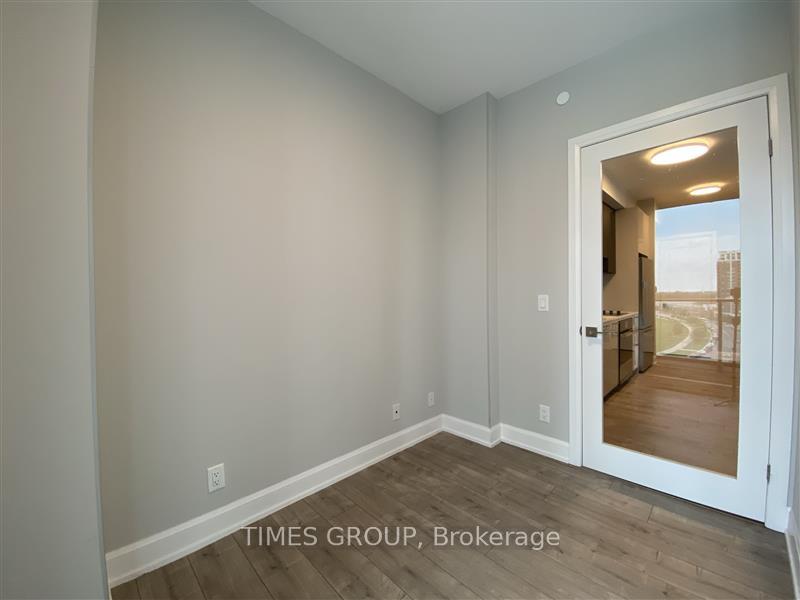 Photo 11 of Unit 910, 8 Water Walk Drive, Markham, Unionville — HOMEH