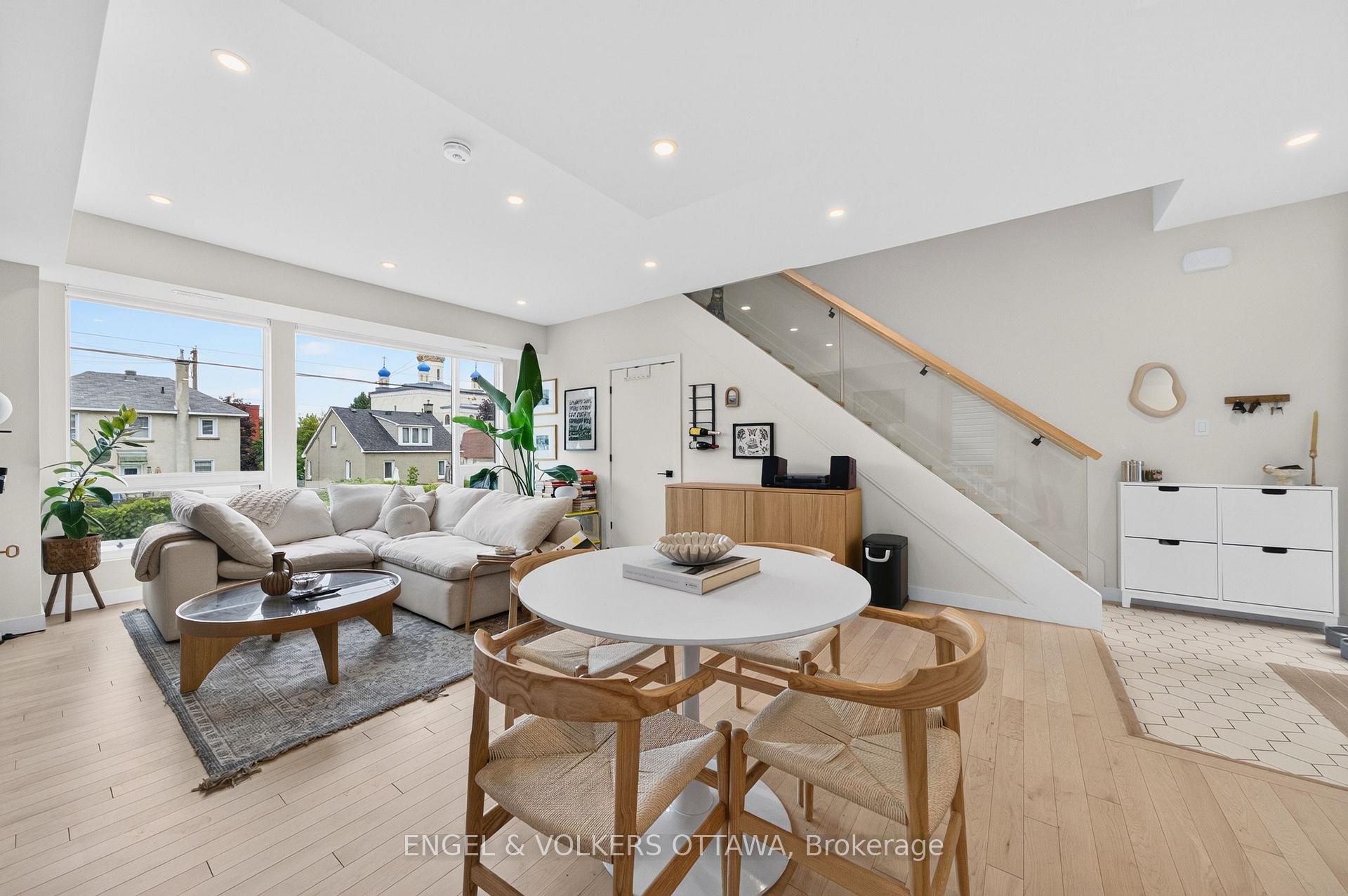 Photo 4 of Unit B, 117 Carruthers Avenue, Ottawa, Mechanicsville — HOMEH