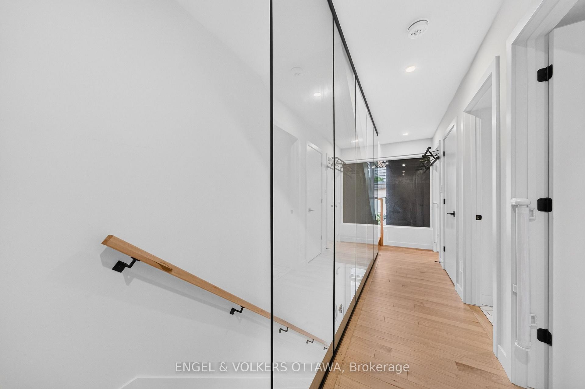 Photo 18 of Unit B, 117 Carruthers Avenue, Ottawa, Mechanicsville — HOMEH