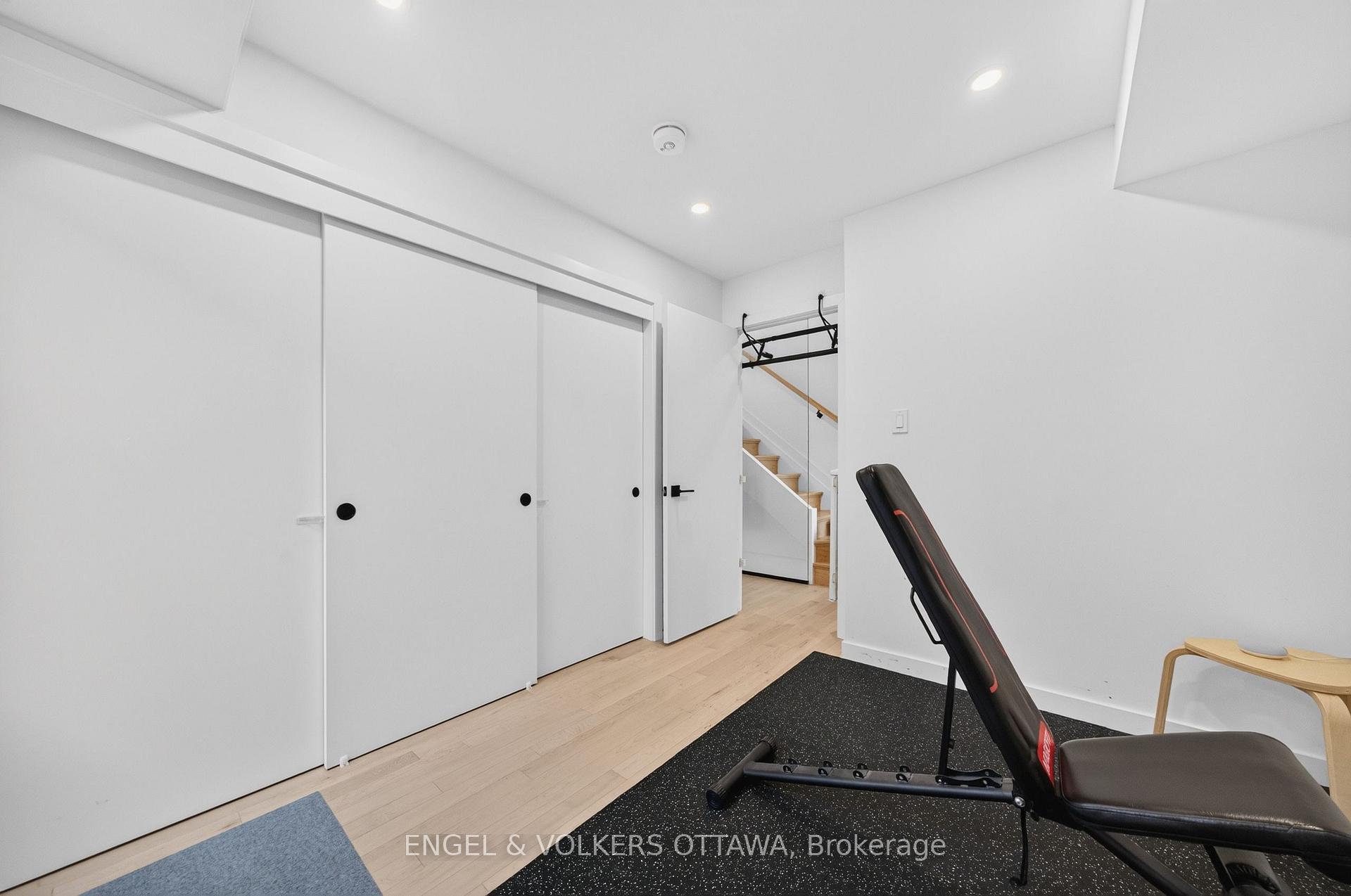 Photo 23 of Unit B, 117 Carruthers Avenue, Ottawa, Mechanicsville — HOMEH