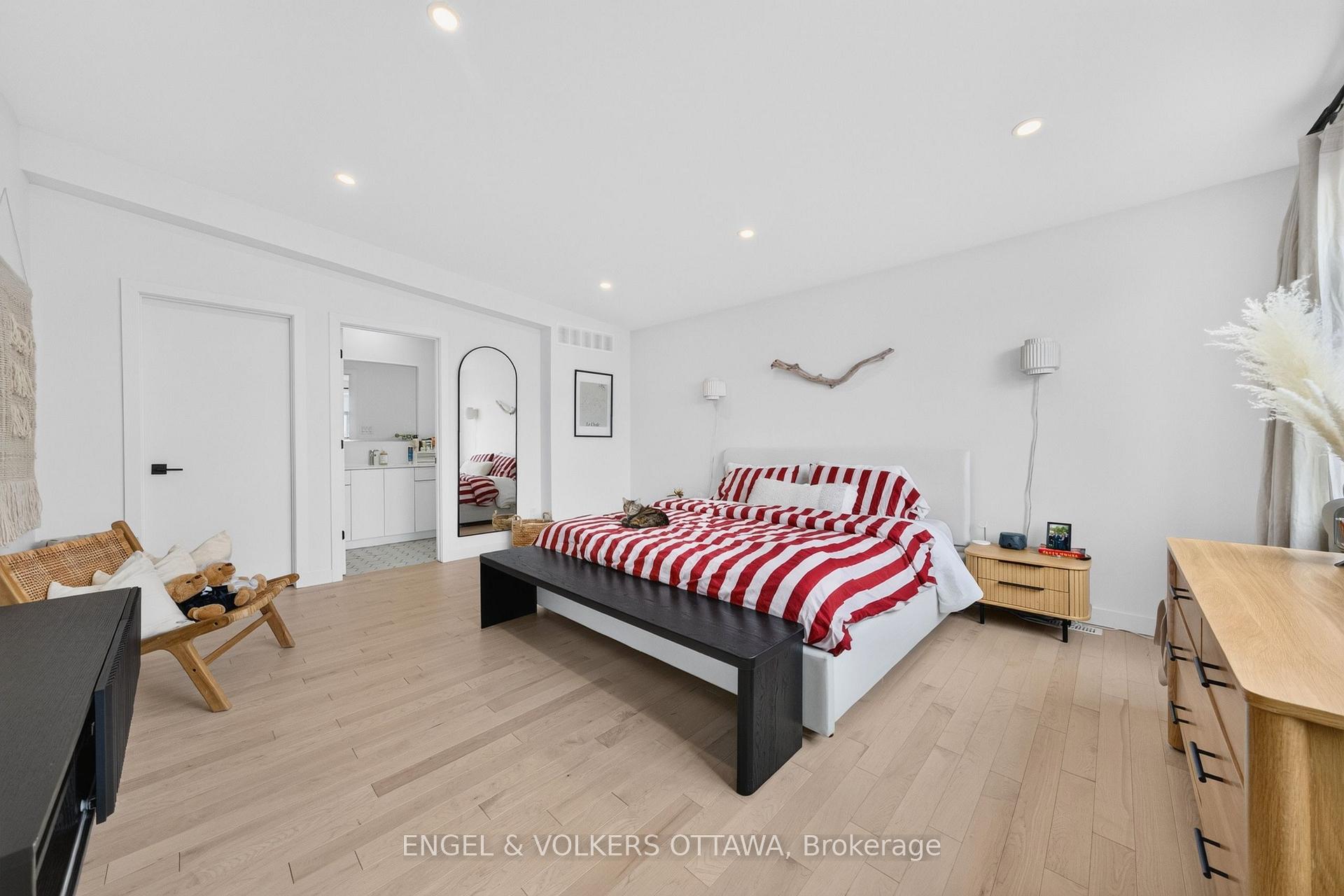 Photo 29 of Unit B, 117 Carruthers Avenue, Ottawa, Mechanicsville — HOMEH
