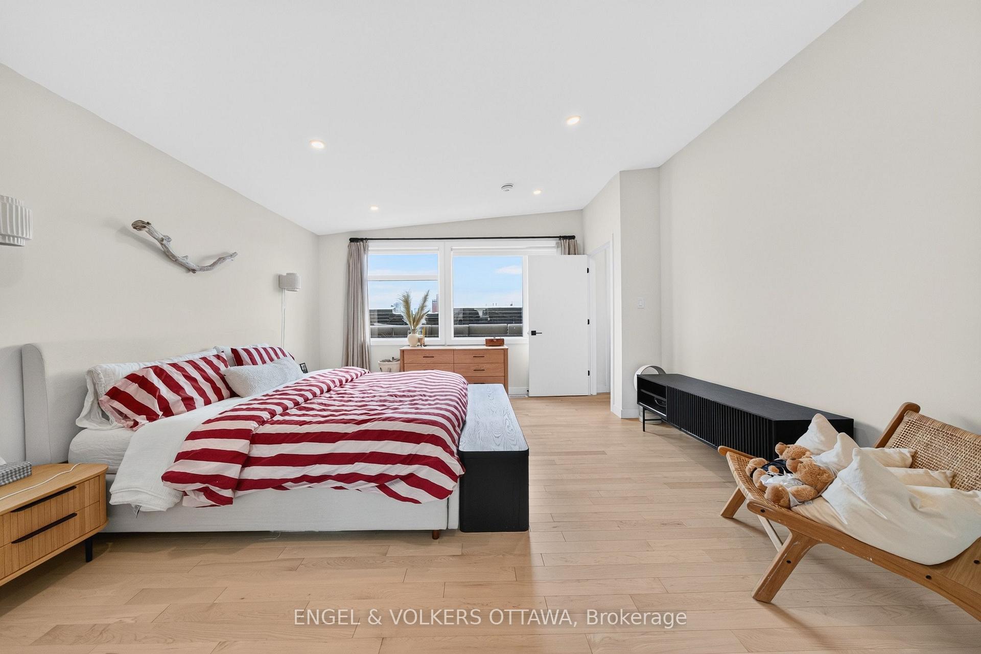 Photo 30 of Unit B, 117 Carruthers Avenue, Ottawa, Mechanicsville — HOMEH
