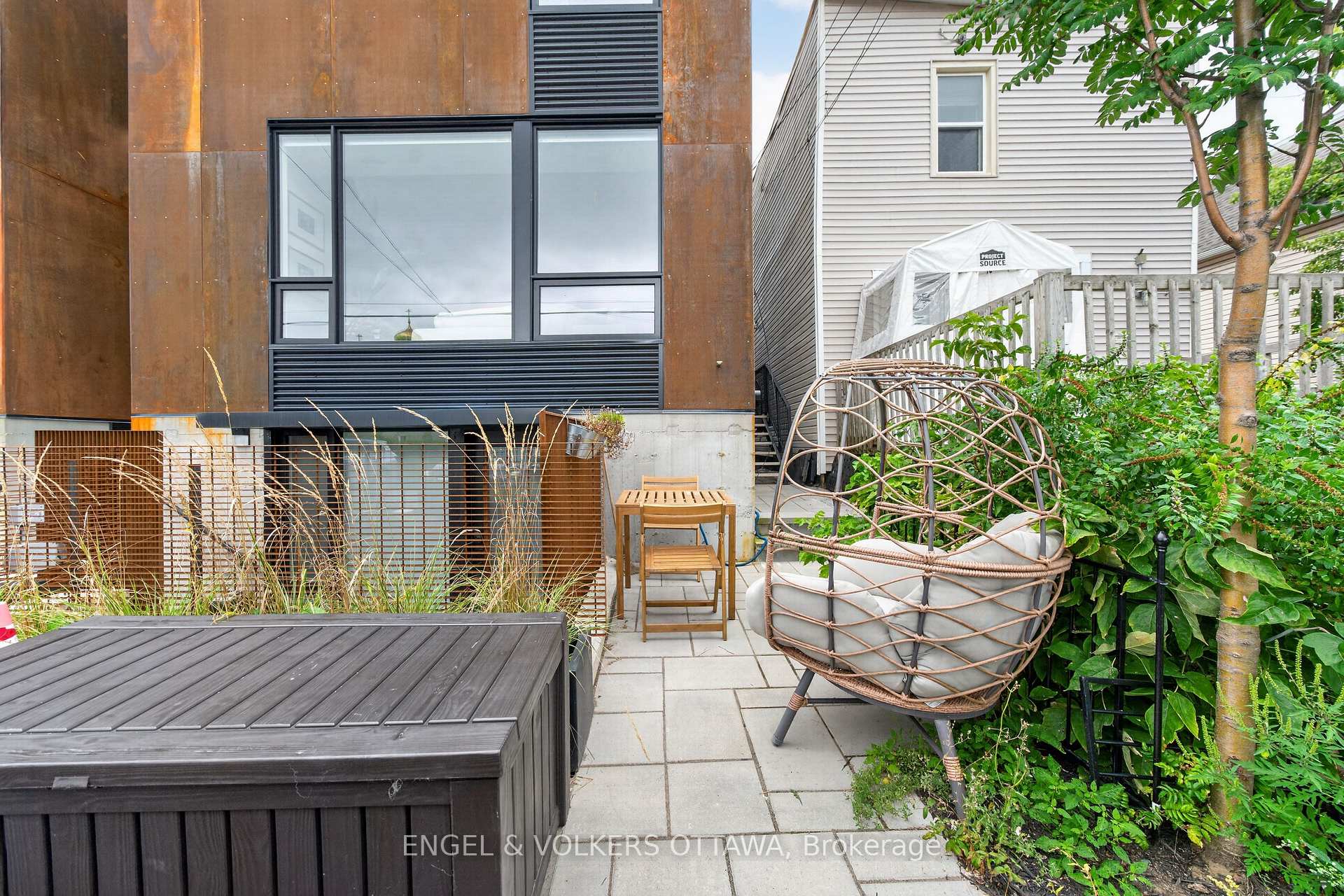 Photo 38 of Unit B, 117 Carruthers Avenue, Ottawa, Mechanicsville — HOMEH