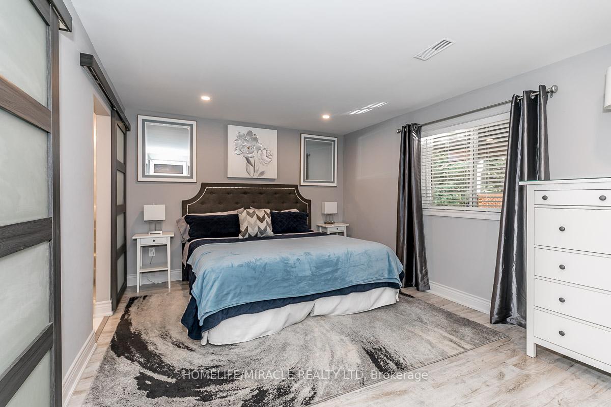 Photo 8 of Unit Basement, 60 Edwards Drive, Barrie, Bayshore — HOMEH