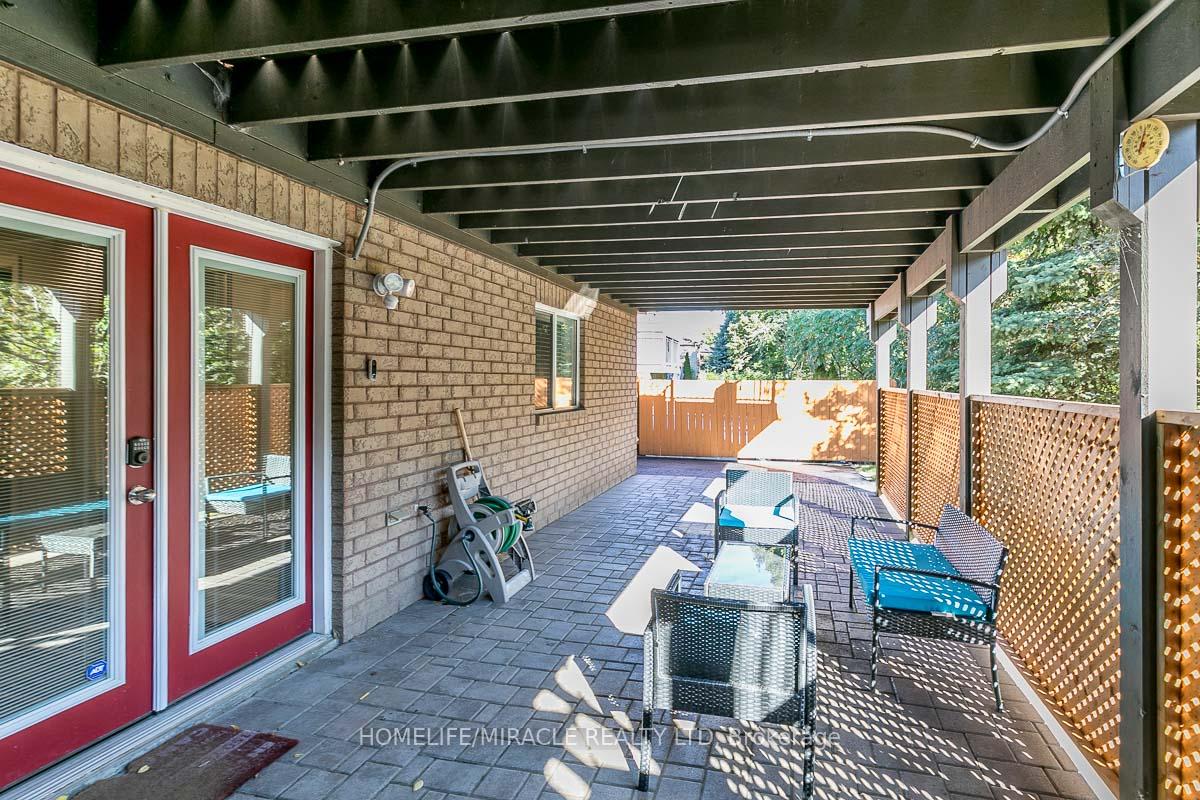 Photo 19 of Unit Basement, 60 Edwards Drive, Barrie, Bayshore — HOMEH