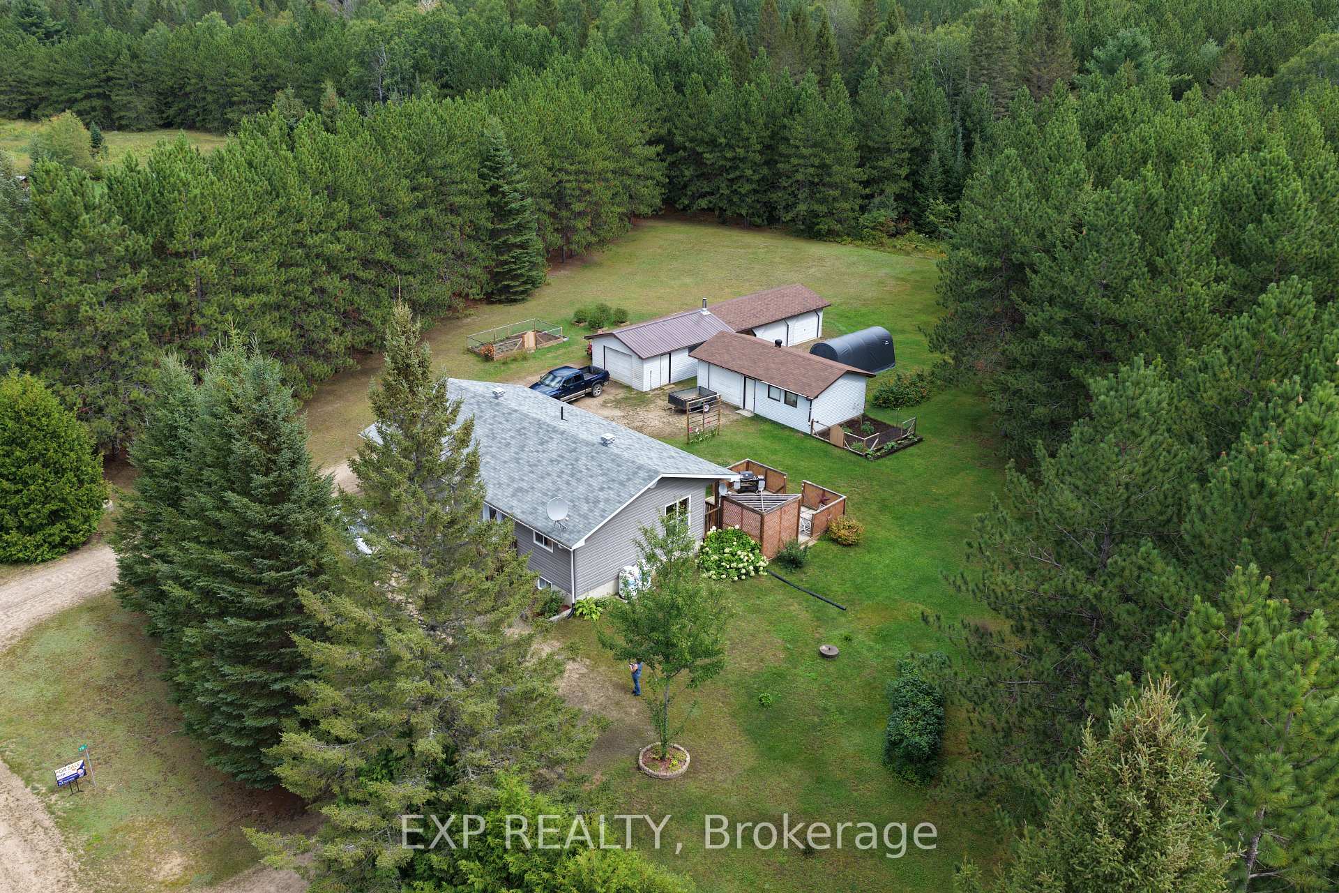 Photo 8 of 716 Cybulski Road, Madawaska Valley, Madawaska Valley — HOMEH