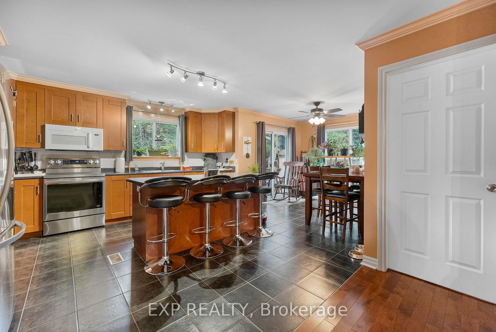Photo 19 of 716 Cybulski Road, Madawaska Valley, Madawaska Valley — HOMEH