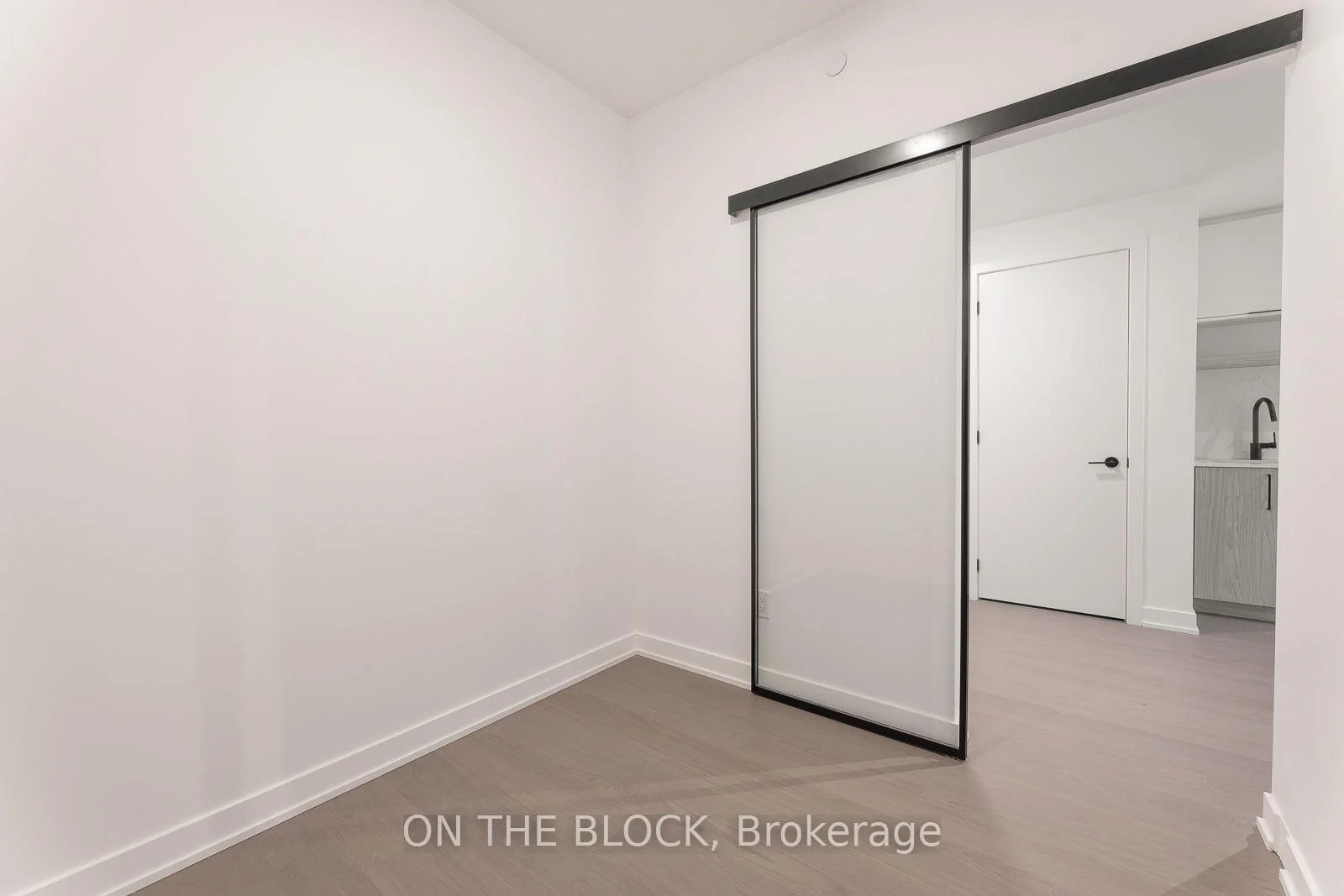 Photo 6 of 91 Montclair Avenue, Toronto, Forest Hill South — HOMEH
