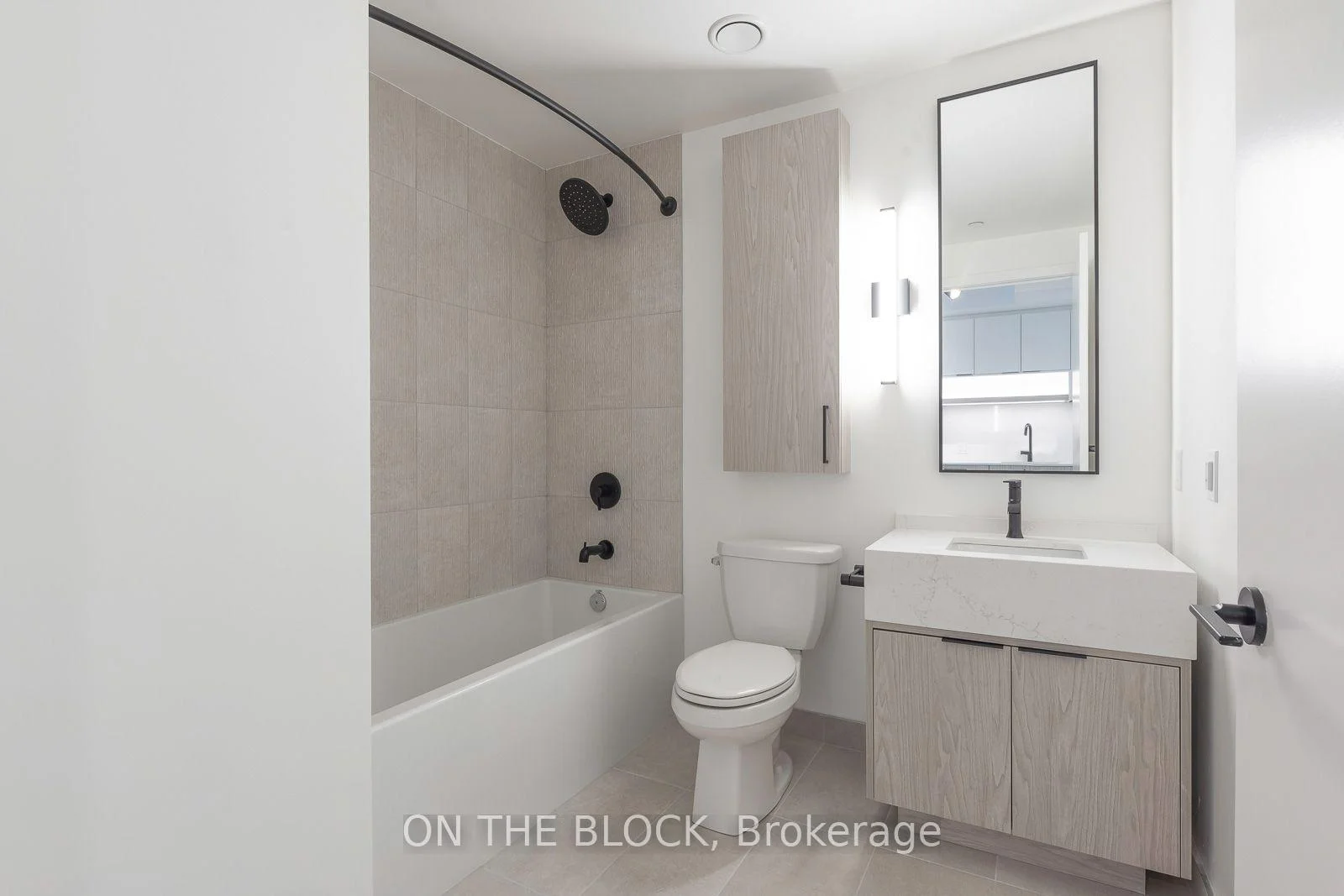 Photo 9 of 91 Montclair Avenue, Toronto, Forest Hill South — HOMEH