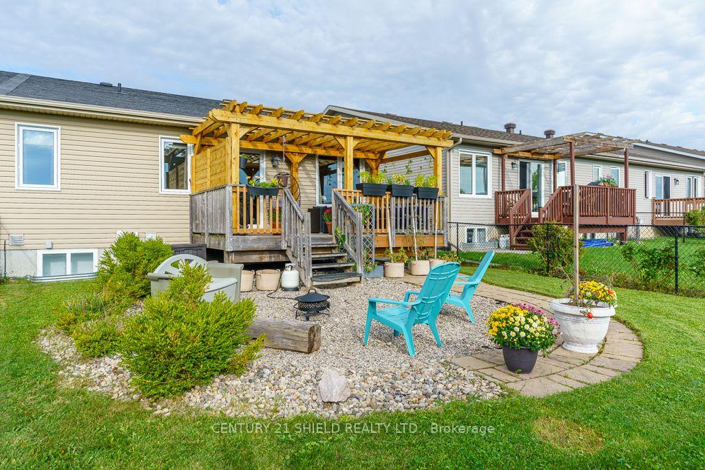 Photo 25 of 46 Sunset Boulevard, Cornwall, Cornwall — HOMEH