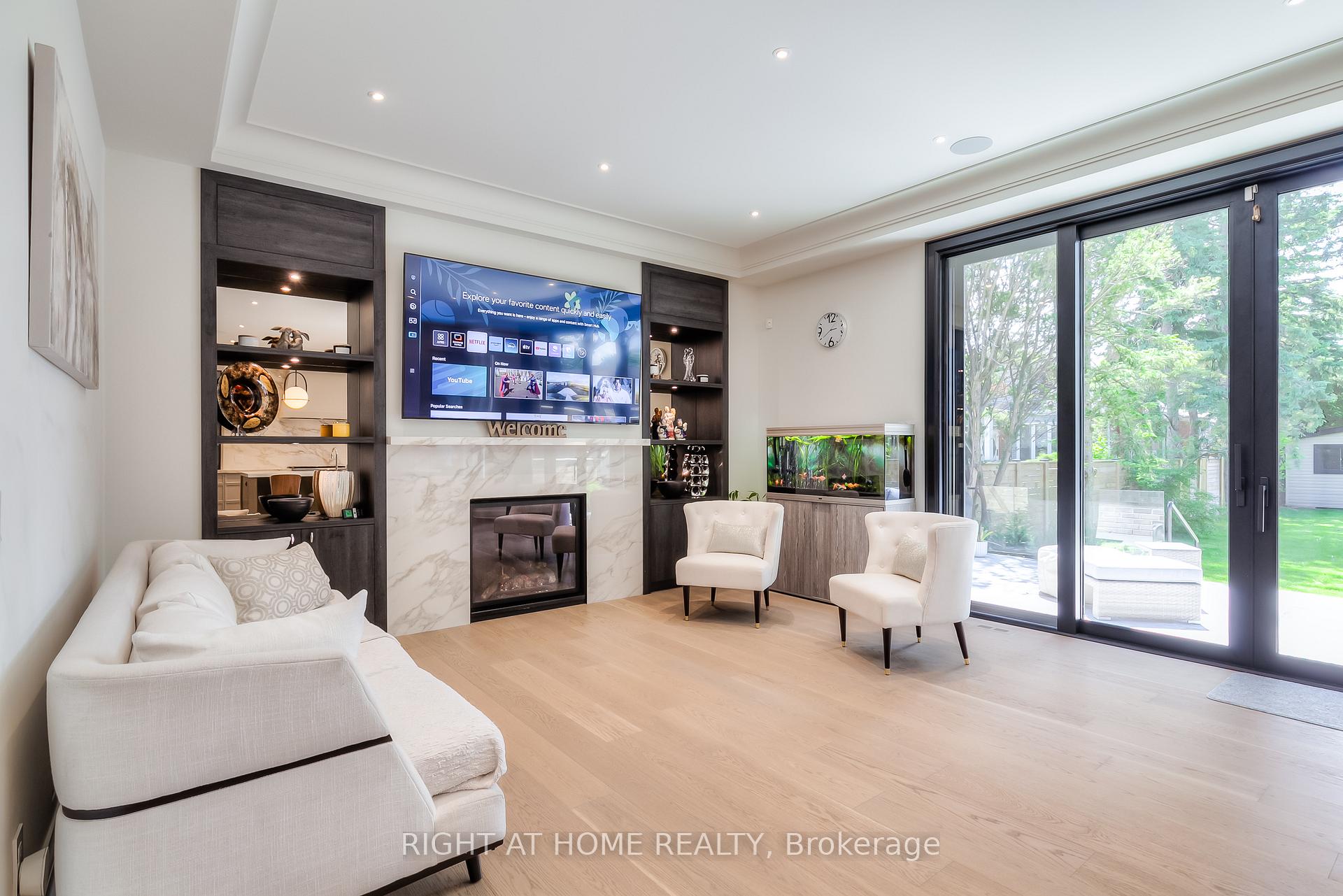 Photo 10 of 124 Shaver Avenue N, Etobicoke, Islington-City Centre West — HOMEH