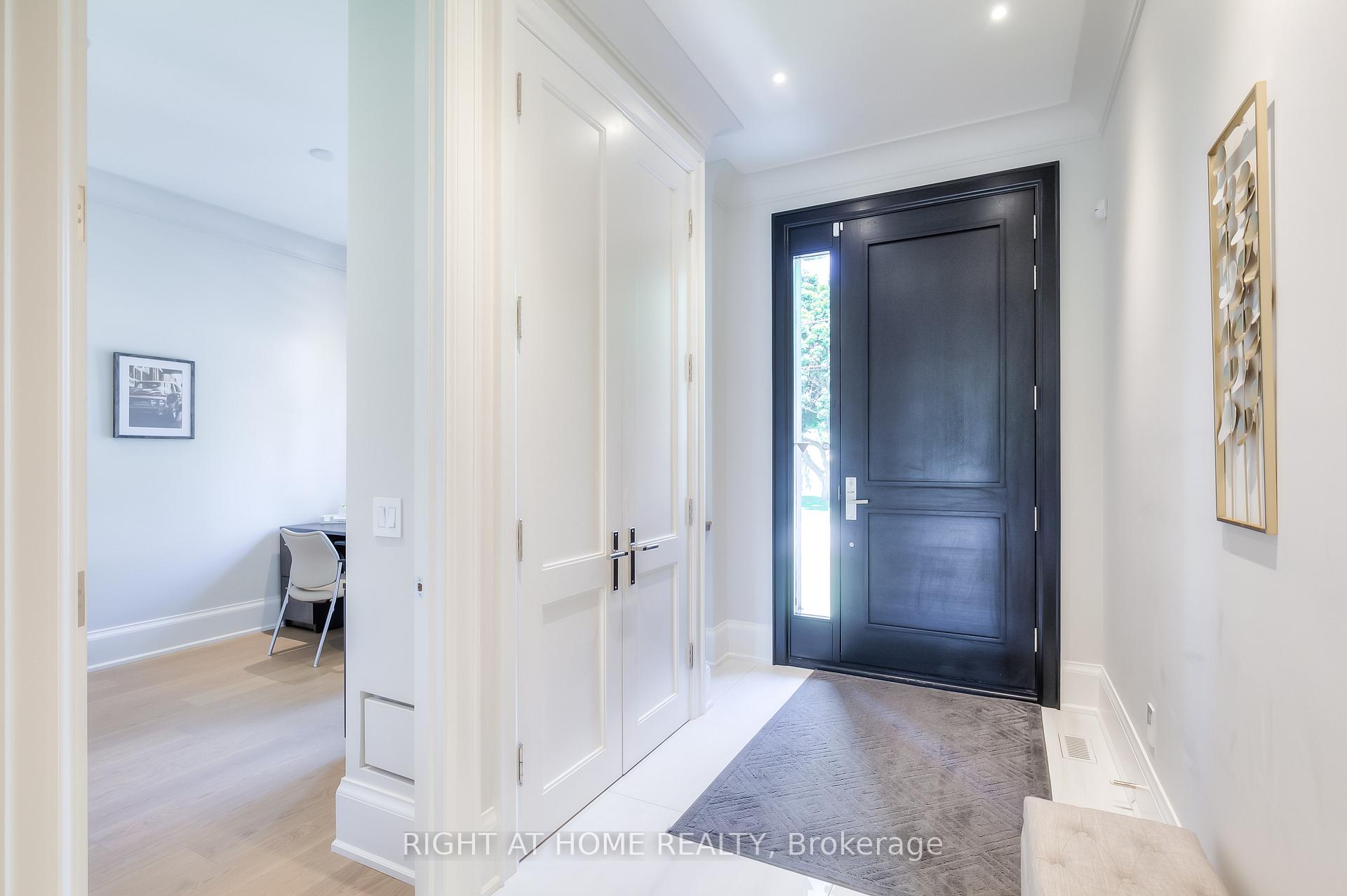 Photo 19 of 124 Shaver Avenue N, Etobicoke, Islington-City Centre West — HOMEH