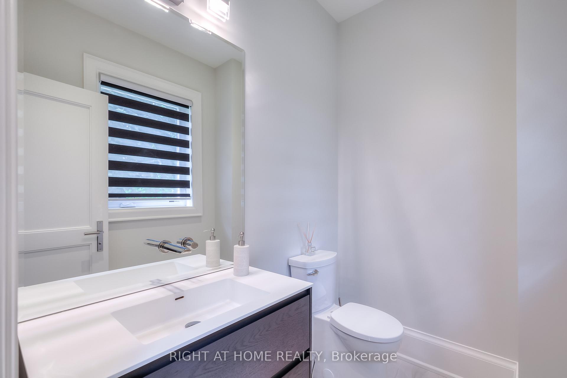 Photo 31 of 124 Shaver Avenue N, Etobicoke, Islington-City Centre West — HOMEH