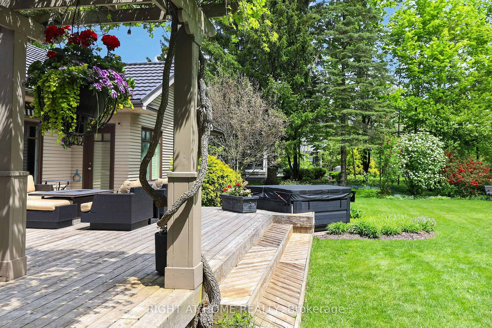 Photo 40 of 13 Alpine Way, Oro-Medonte, Horseshoe Valley — HOMEH