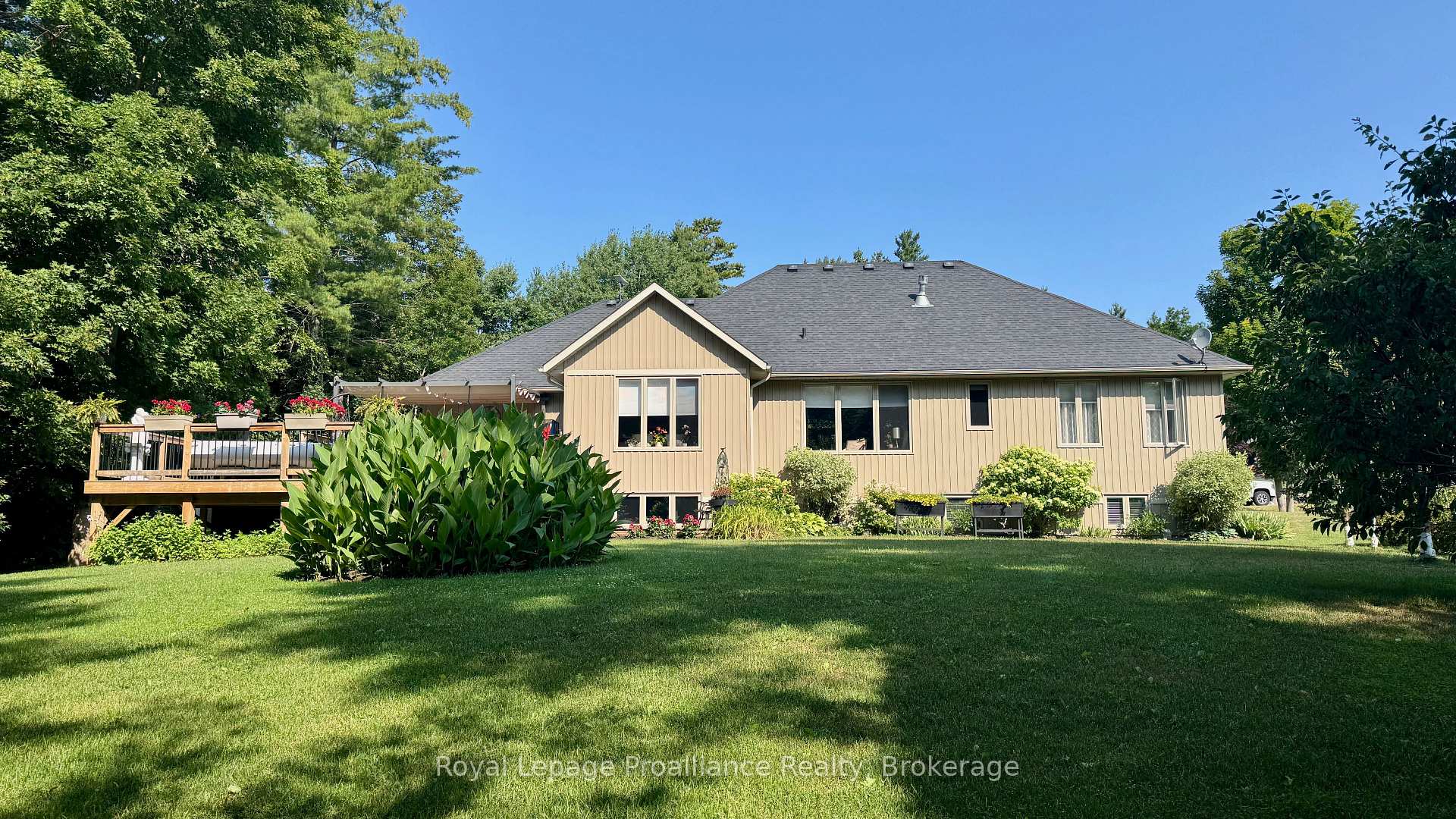 Photo 46 of 1 Cardinal Court, Quinte West, Murray Ward — HOMEH