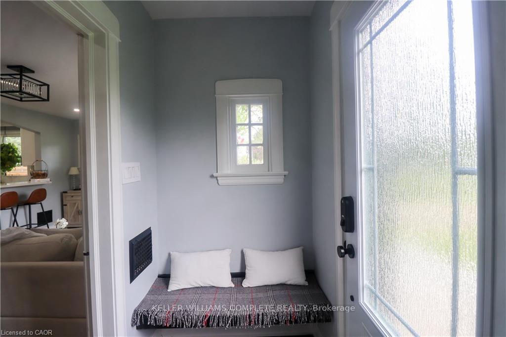 Photo 6 of 1429 Highway #8 Road, Hamilton, Stoney Creek — HOMEH