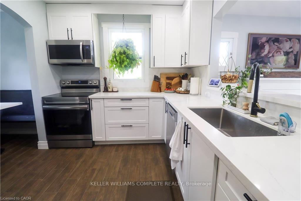 Photo 15 of 1429 Highway #8 Road, Hamilton, Stoney Creek — HOMEH
