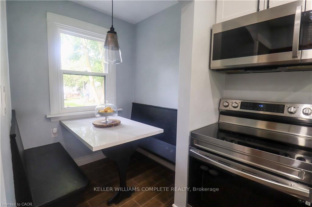 Photo 16 of 1429 Highway #8 Road, Hamilton, Stoney Creek — HOMEH