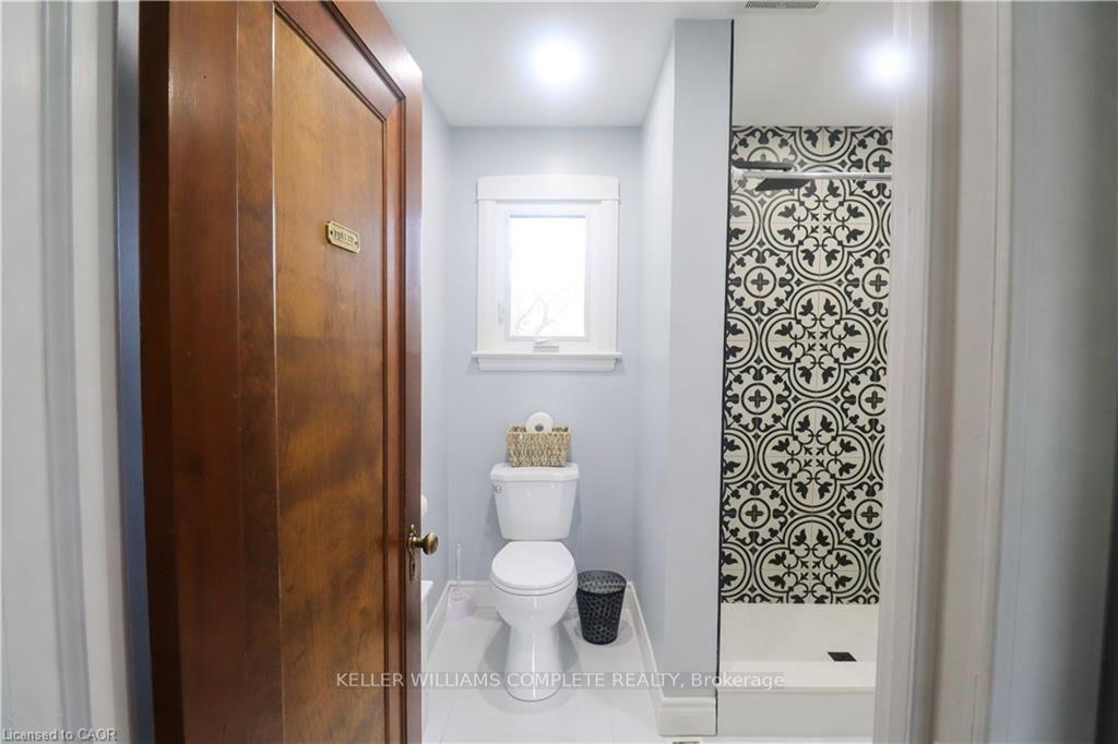 Photo 18 of 1429 Highway #8 Road, Hamilton, Stoney Creek — HOMEH