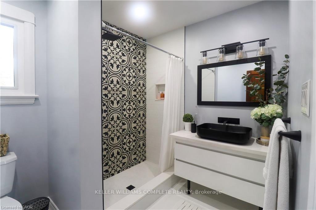 Photo 19 of 1429 Highway #8 Road, Hamilton, Stoney Creek — HOMEH