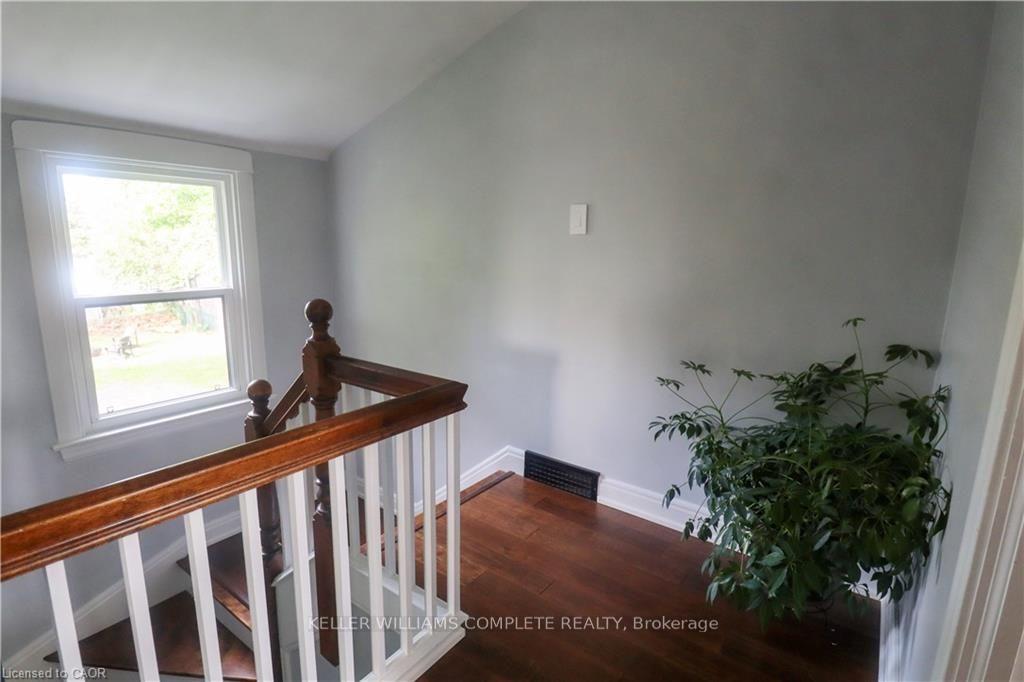 Photo 23 of 1429 Highway #8 Road, Hamilton, Stoney Creek — HOMEH