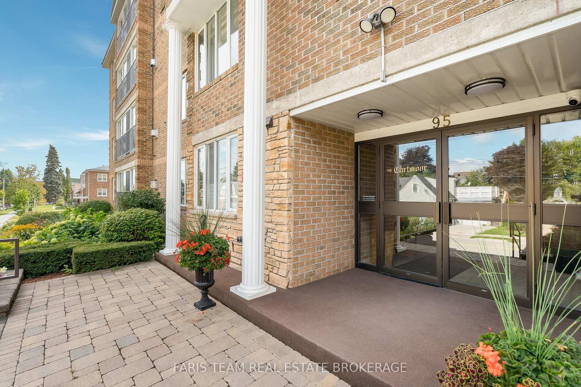 Photo 3 of Unit 202, 95 Matchedash Street N, Orillia — HOMEH