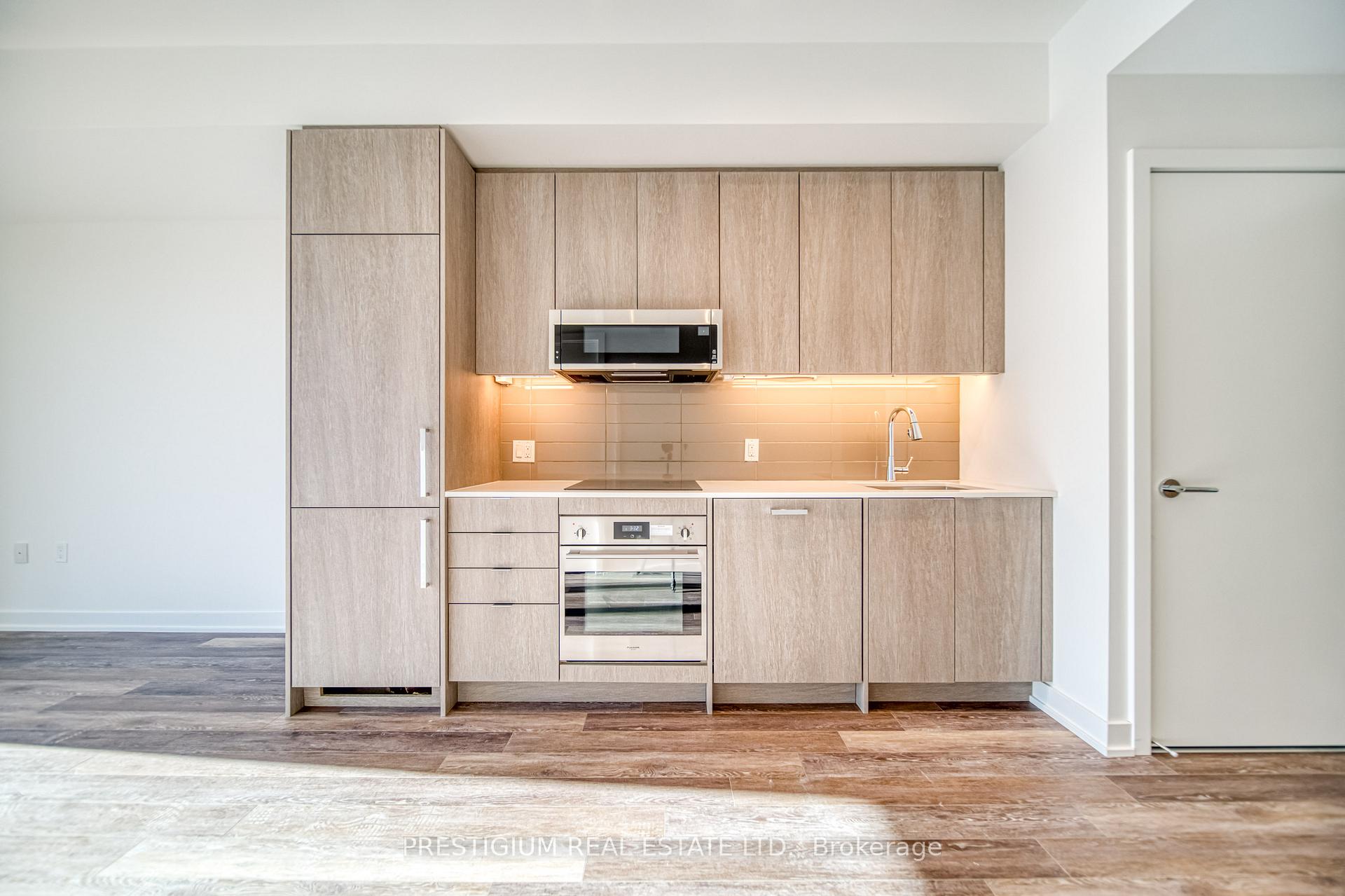 Photo 7 of Unit 213, 250 Lawrence Avenue W, Toronto, Lawrence Park North — HOMEH