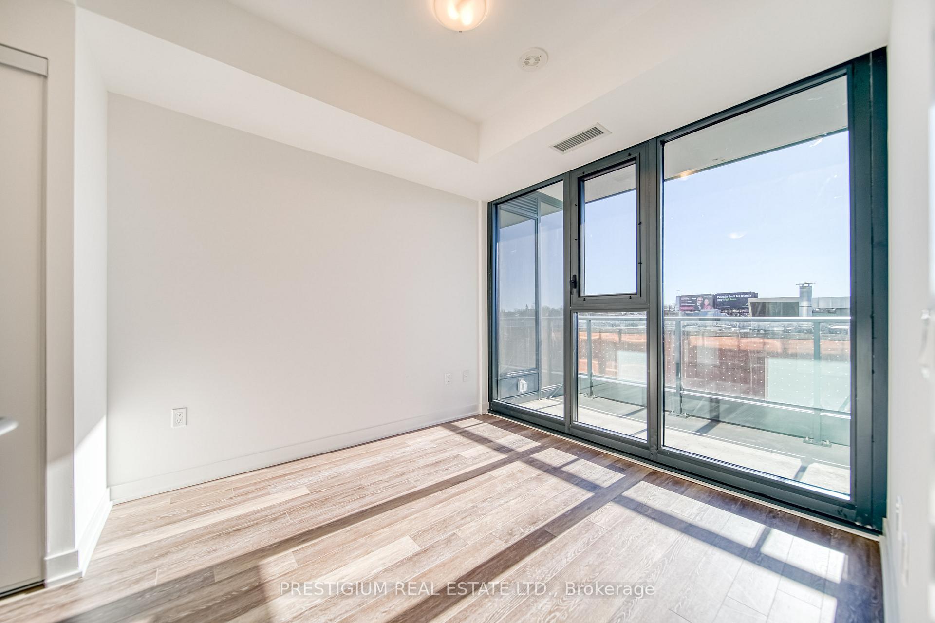 Photo 11 of Unit 213, 250 Lawrence Avenue W, Toronto, Lawrence Park North — HOMEH