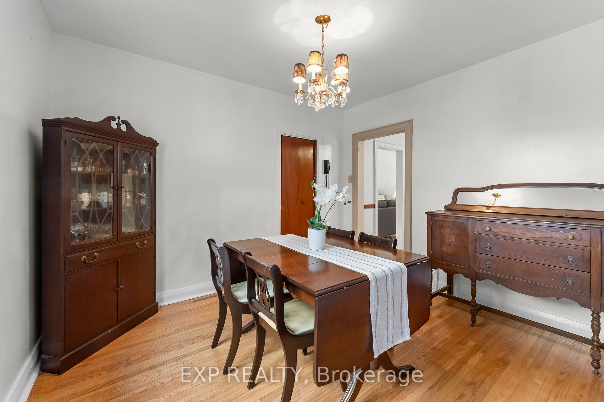 Photo 12 of 3945 St Peter Avenue, Niagara Falls, Stamford — HOMEH