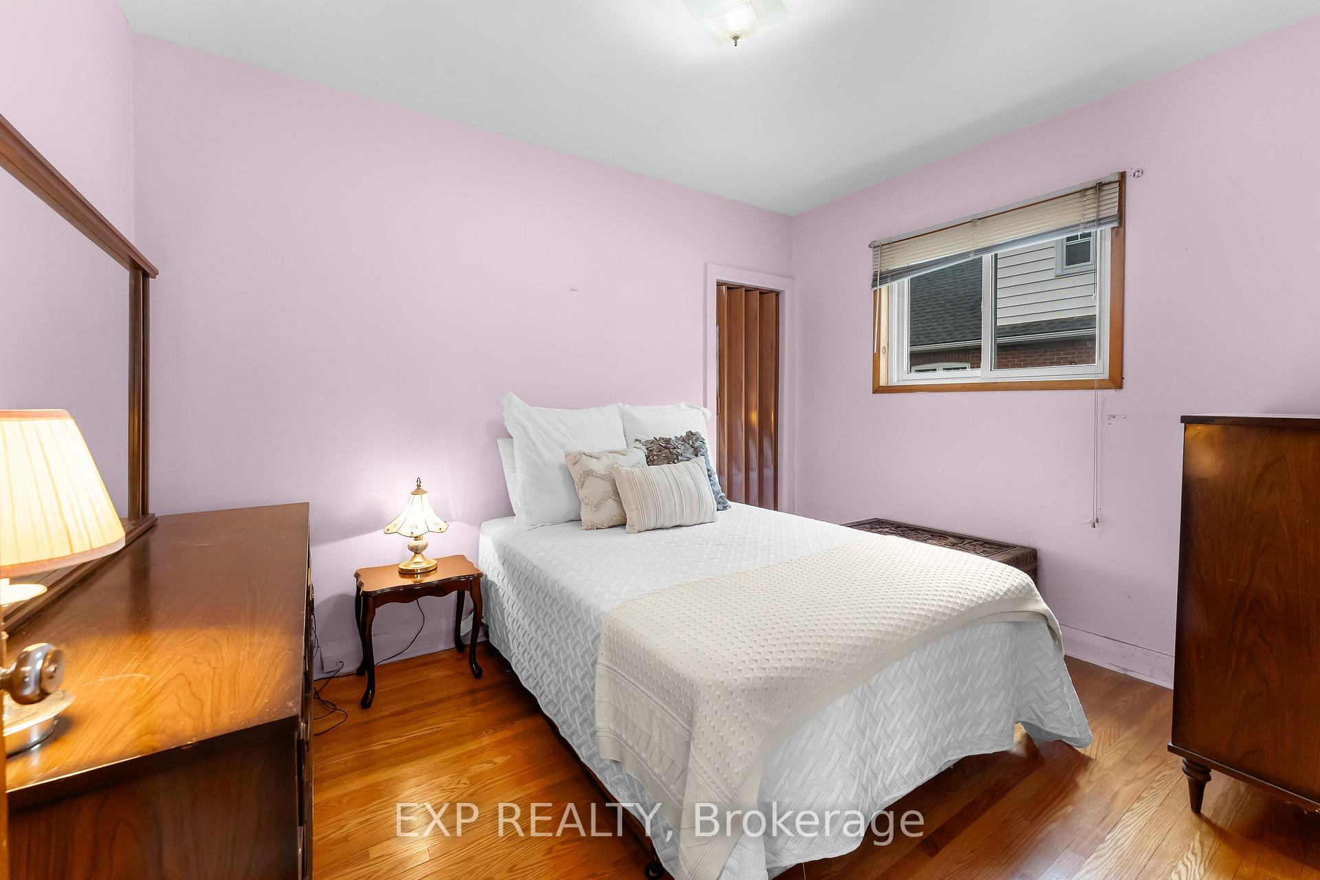 Photo 14 of 3945 St Peter Avenue, Niagara Falls, Stamford — HOMEH