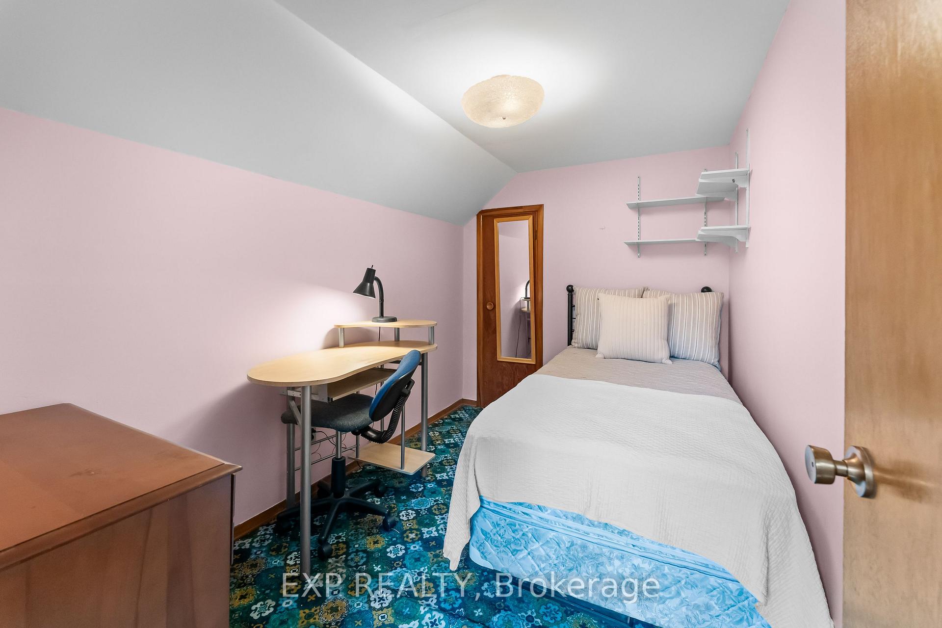 Photo 15 of 3945 St Peter Avenue, Niagara Falls, Stamford — HOMEH