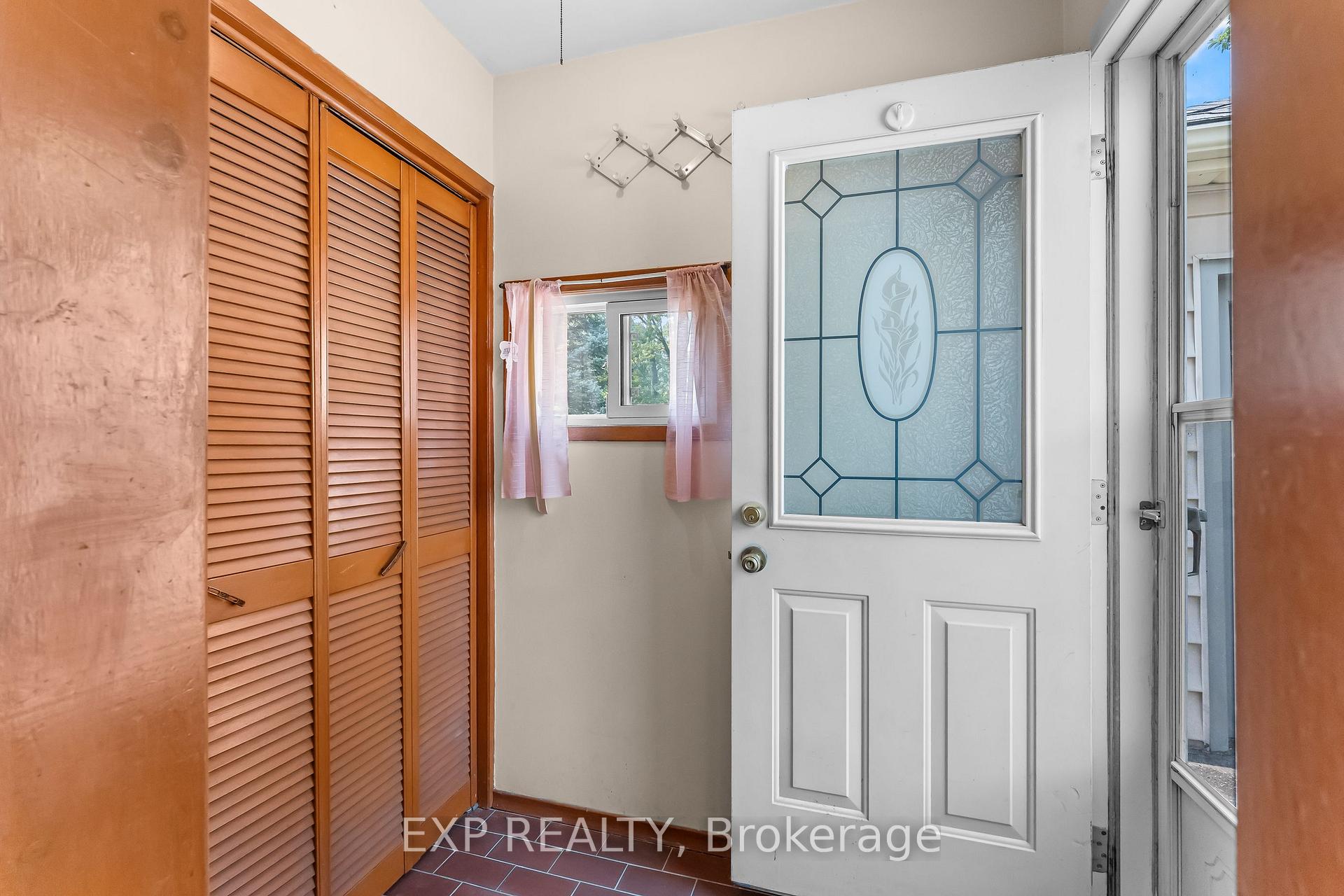 Photo 19 of 3945 St Peter Avenue, Niagara Falls, Stamford — HOMEH