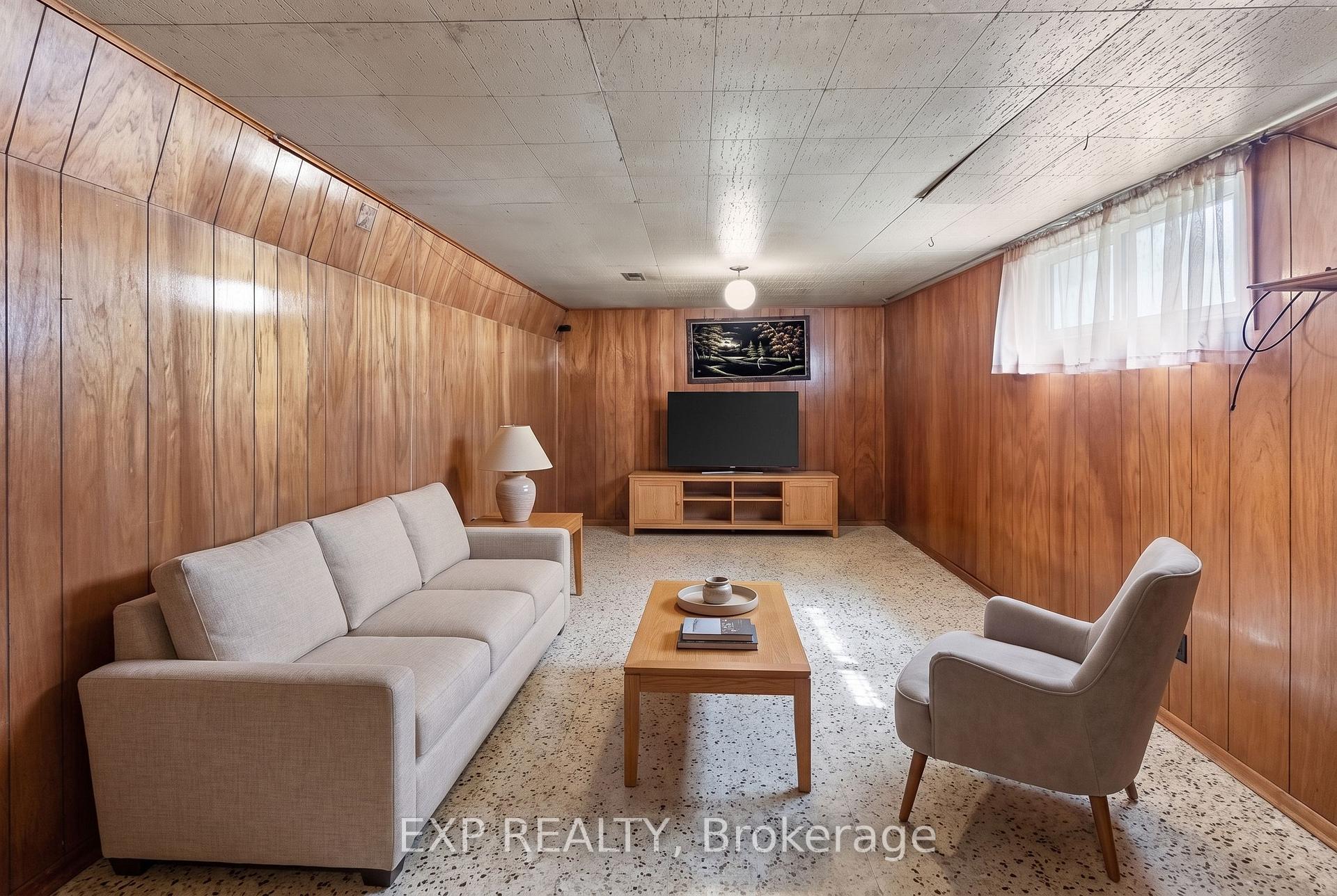 Photo 23 of 3945 St Peter Avenue, Niagara Falls, Stamford — HOMEH
