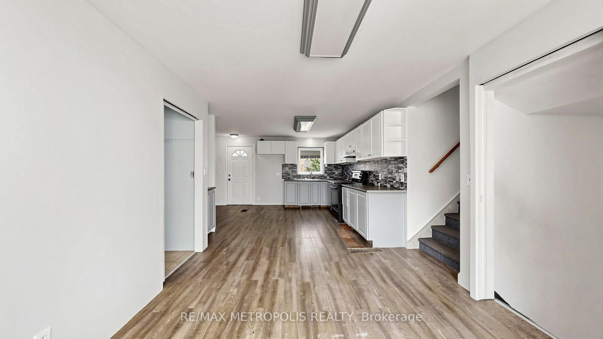 Photo 11 of 1051 Goshen Road, Innisfil, Alcona — HOMEH