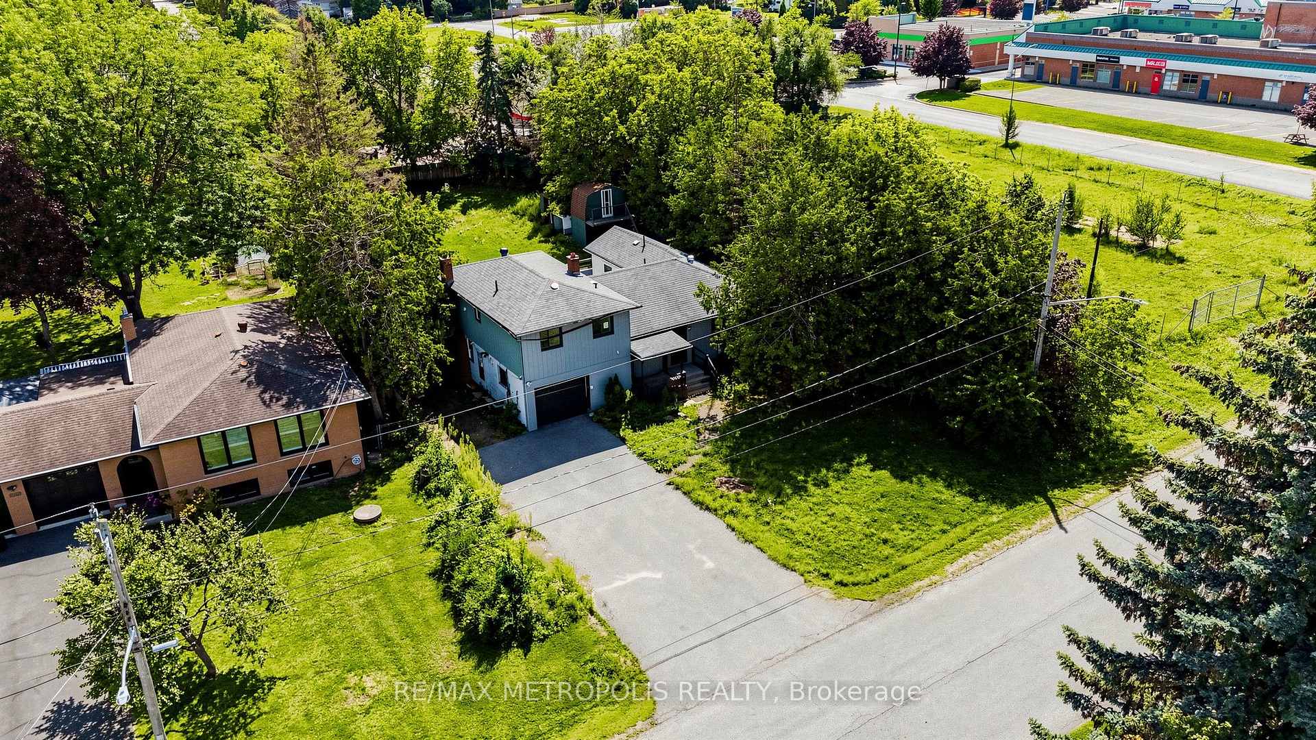 Photo 36 of 1051 Goshen Road, Innisfil, Alcona — HOMEH