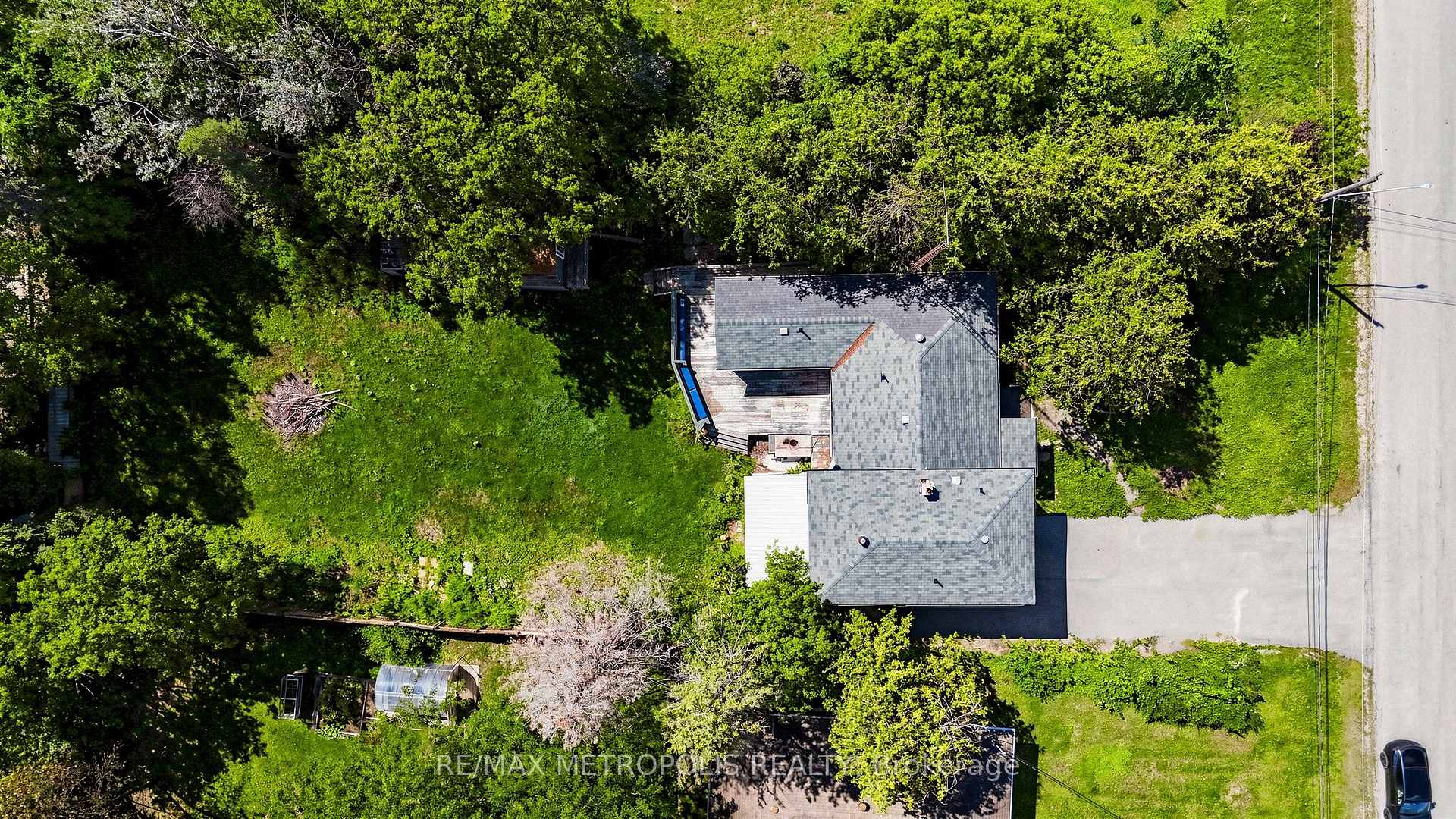 Photo 38 of 1051 Goshen Road, Innisfil, Alcona — HOMEH