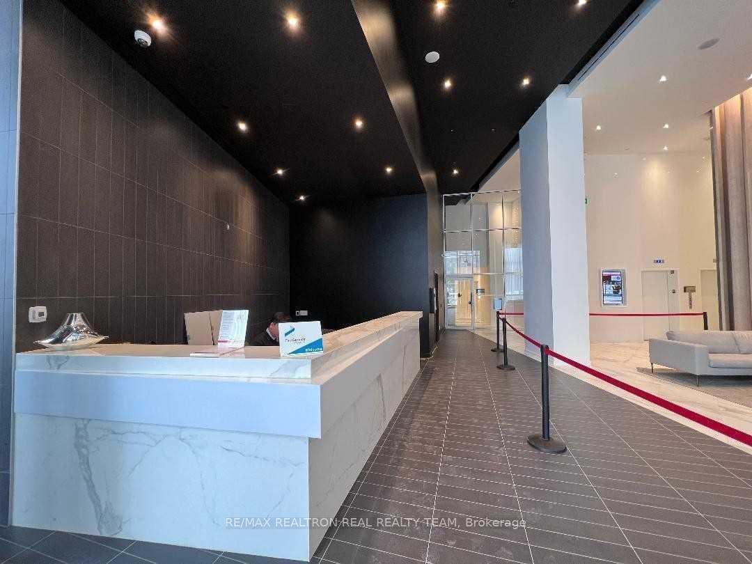 Photo 2 of Unit 316, 3900 Confederation Parkway, Mississauga, City Centre — HOMEH