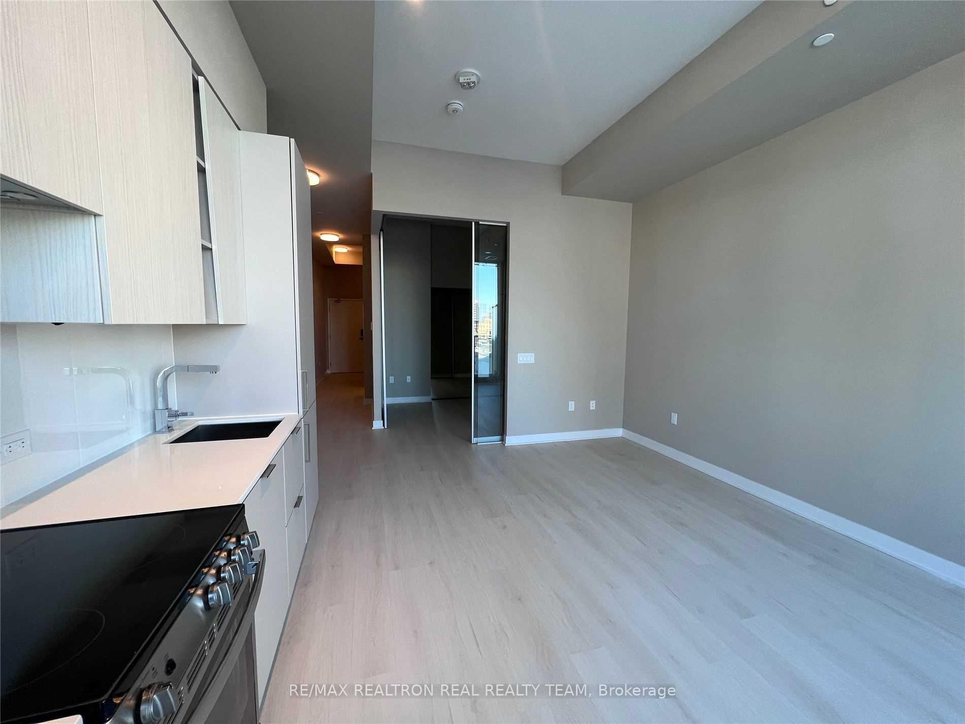 Photo 13 of Unit 316, 3900 Confederation Parkway, Mississauga, City Centre — HOMEH