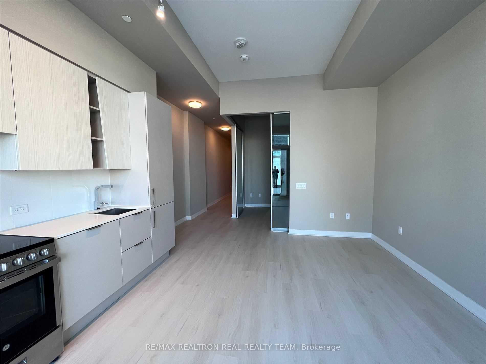 Photo 14 of Unit 316, 3900 Confederation Parkway, Mississauga, City Centre — HOMEH