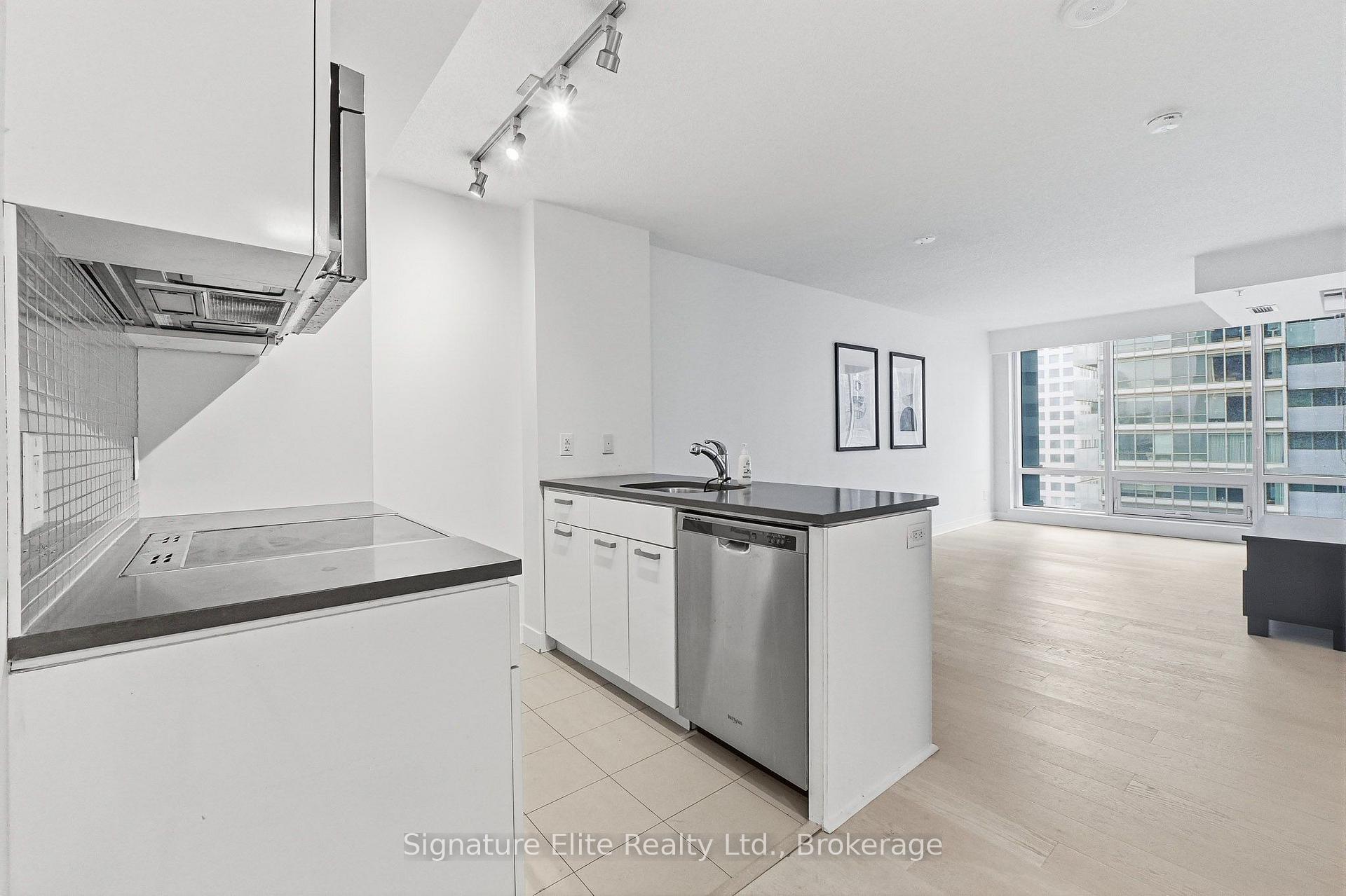 Photo 2 of Unit 1708, 295 Adelaide Street W, Toronto, Waterfront Communities — HOMEH