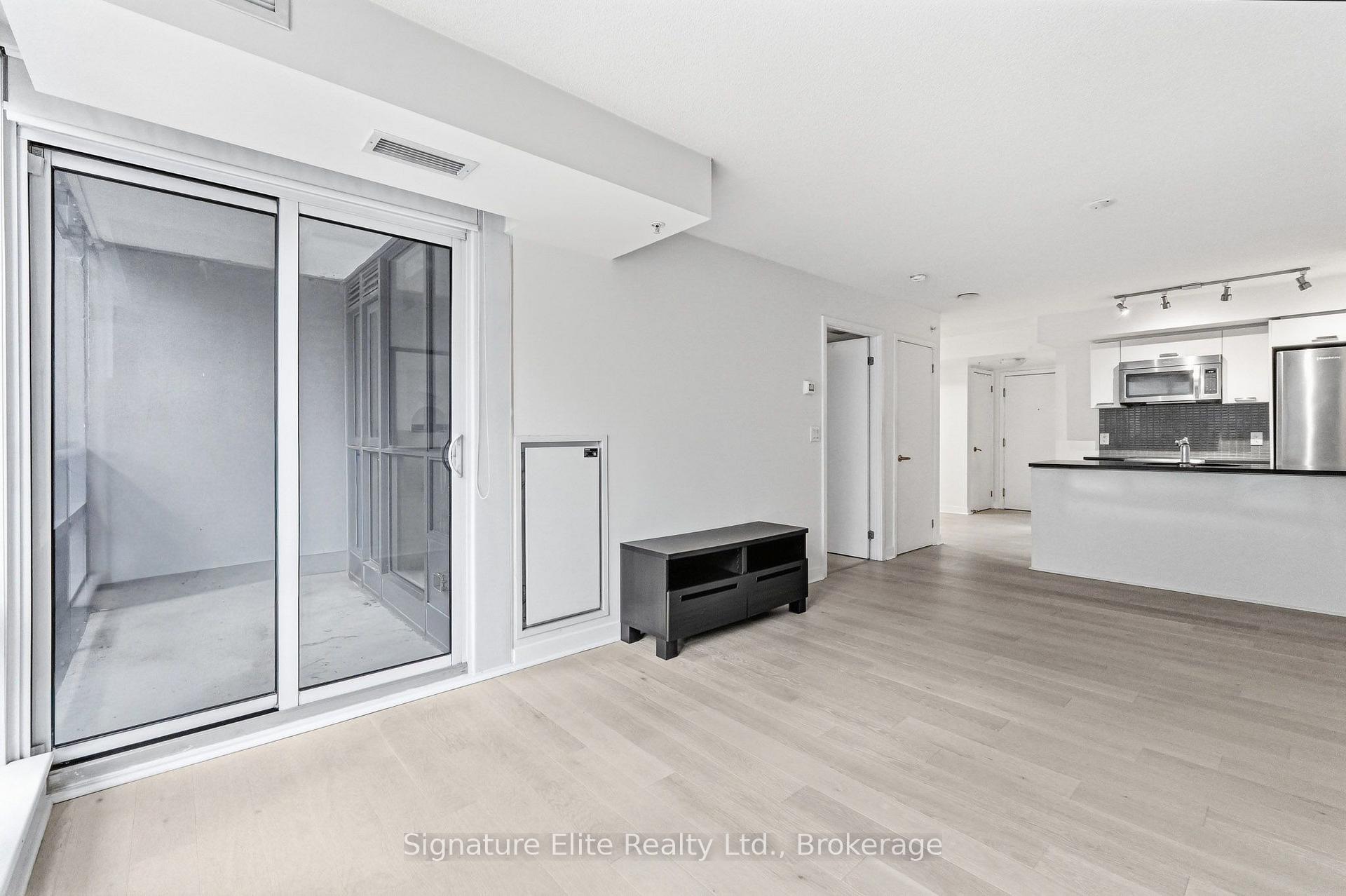 Photo 7 of Unit 1708, 295 Adelaide Street W, Toronto, Waterfront Communities — HOMEH