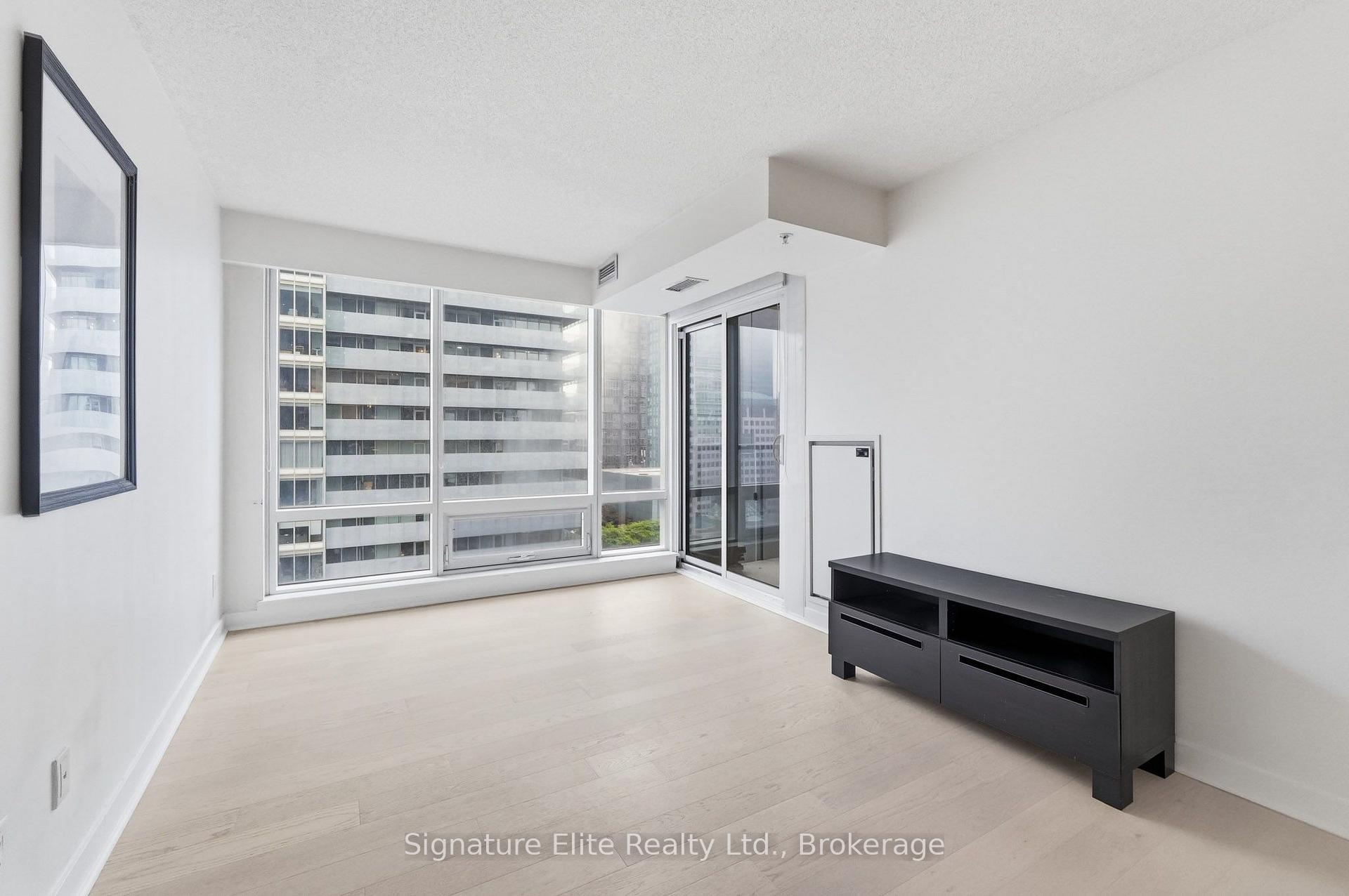 Photo 8 of Unit 1708, 295 Adelaide Street W, Toronto, Waterfront Communities — HOMEH