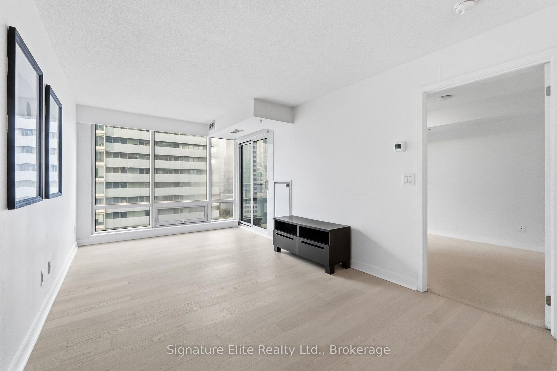 Photo 10 of Unit 1708, 295 Adelaide Street W, Toronto, Waterfront Communities — HOMEH