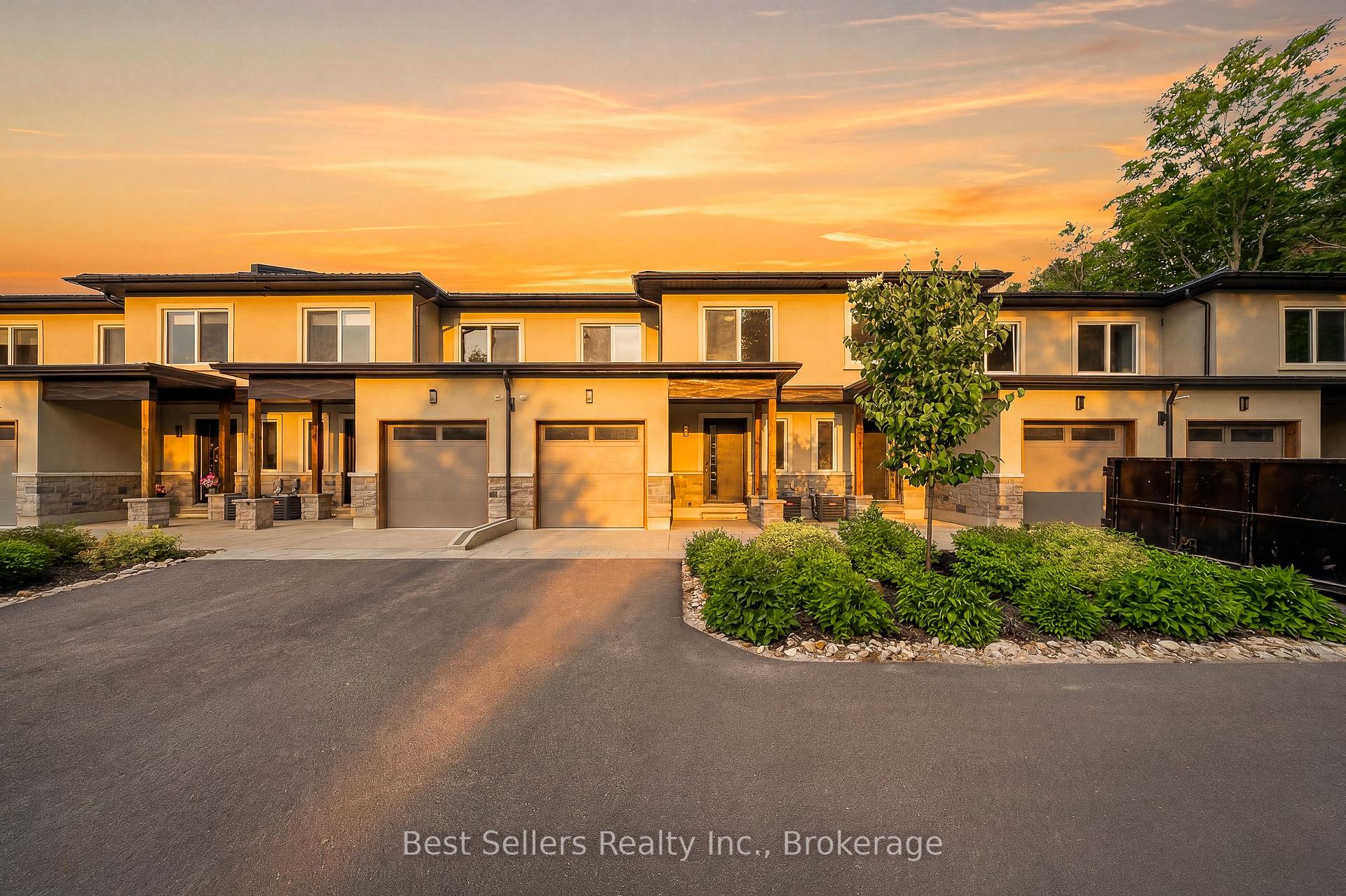 Front of 9 Horizon Lane