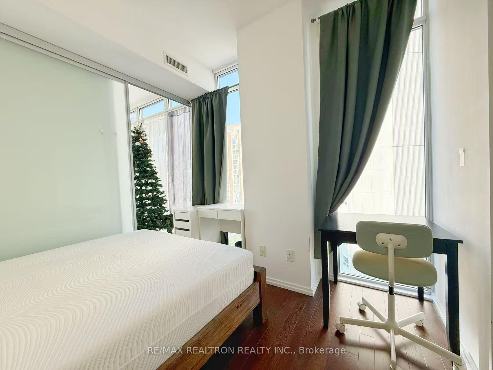 Photo 9 of Unit 1104, 75 St Nicholas Street, Toronto, Bay Street Corridor — HOMEH