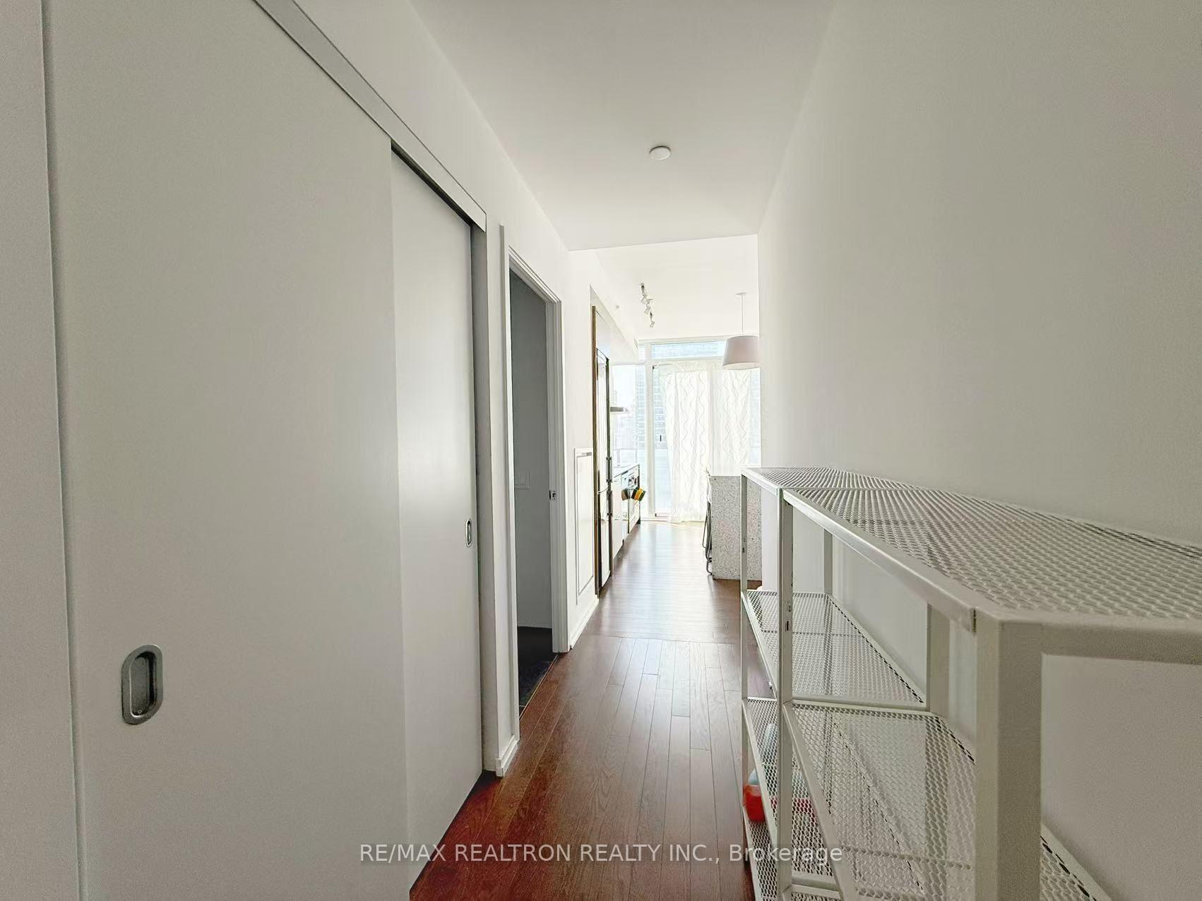 Photo 10 of Unit 1104, 75 St Nicholas Street, Toronto, Bay Street Corridor — HOMEH