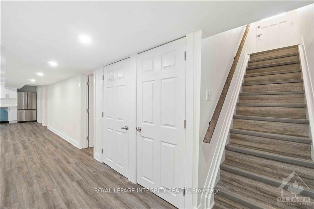 Photo 2 of Unit B, 25 Newhaven Street, Ottawa, Manordale — HOMEH