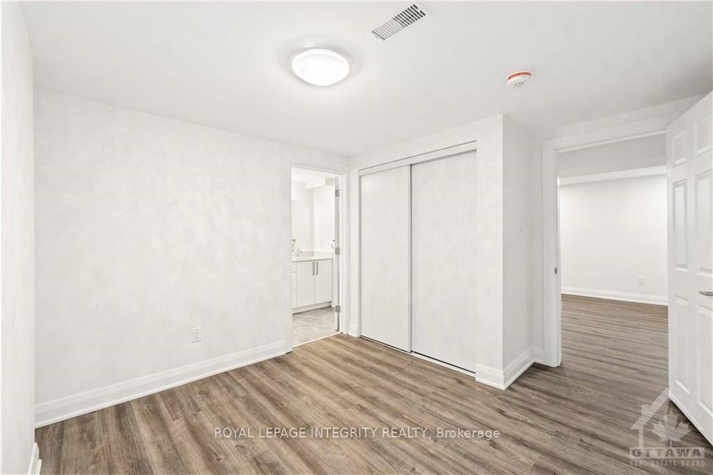Photo 7 of Unit B, 25 Newhaven Street, Ottawa, Manordale — HOMEH